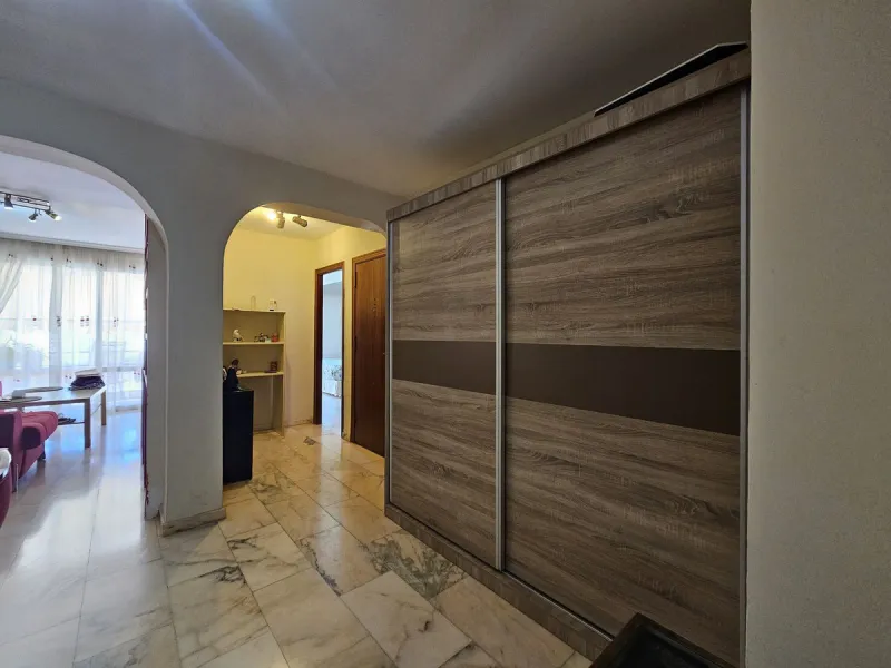 Amazing opportunity to buy a large older apartment in the centre, literally the heart of Estepona in Malaga, known as the Number 1 place to live a happy life, voted best place to live of all places in Europe! This apartment is a on a third floor in the ma