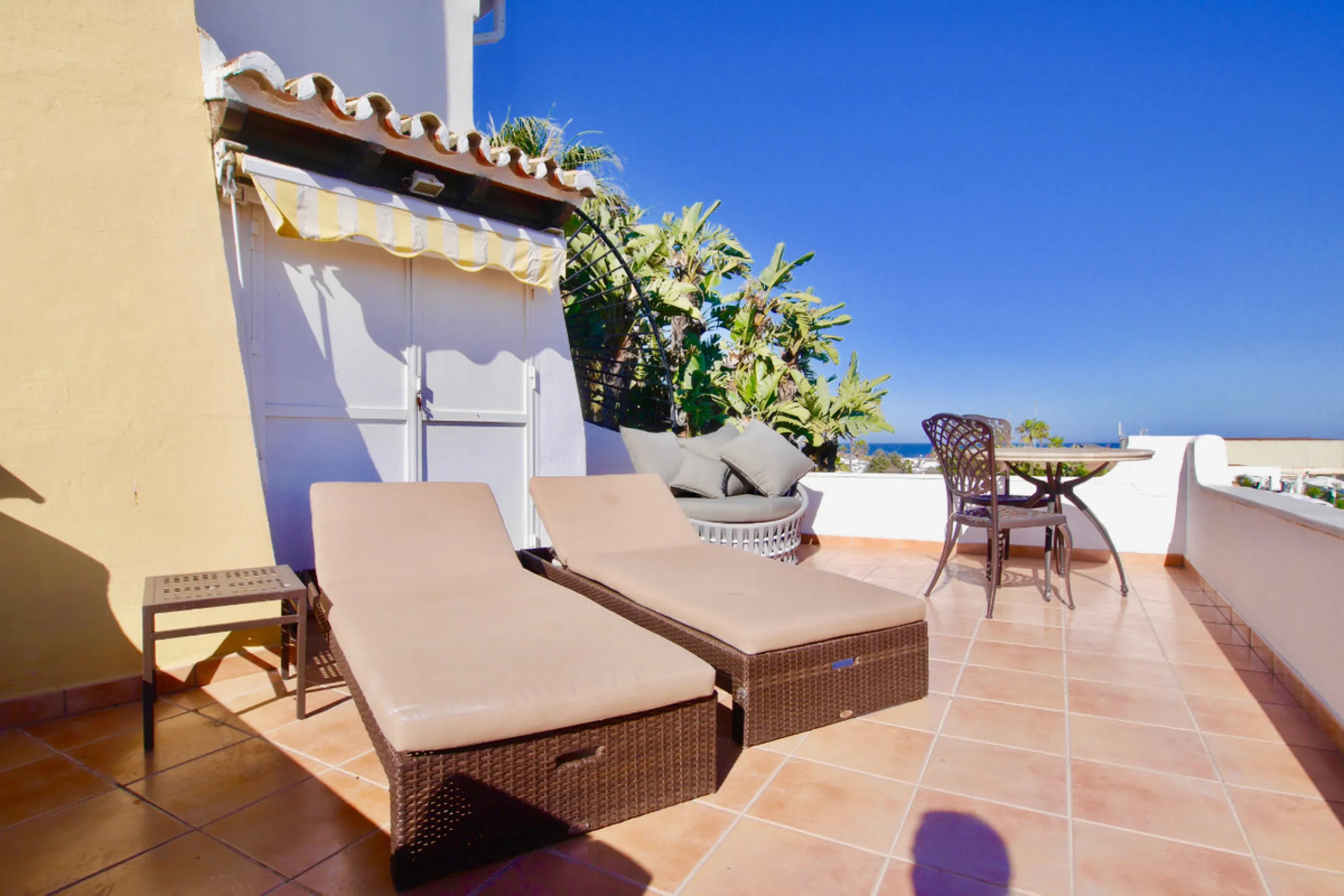 This is a very unique property right on the one of the best beaches in Marbella. This property is really unlike almost an other property in the Cabopino Port complex. The property offers the private and open upper terraces of a penthouse with a more socia