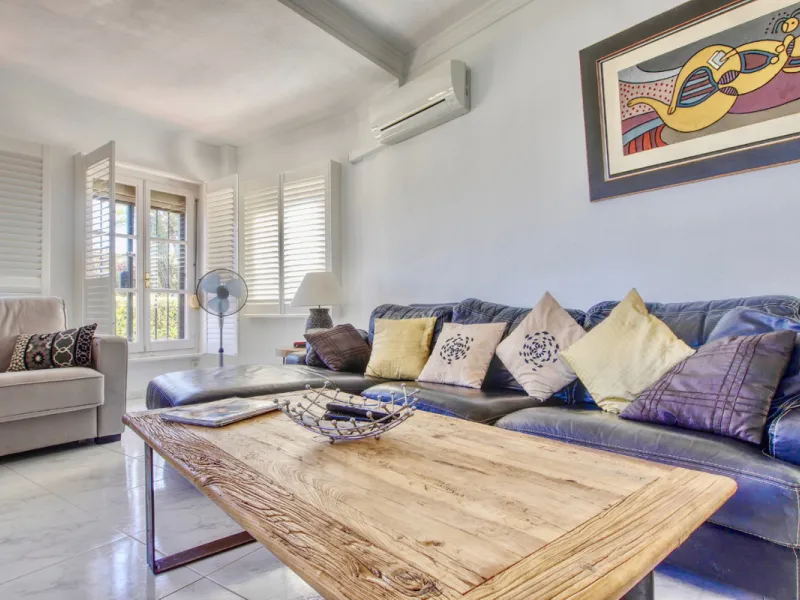 This is a very unique property right on the one of the best beaches in Marbella. This property is really unlike almost an other property in the Cabopino Port complex. The property offers the private and open upper terraces of a penthouse with a more socia