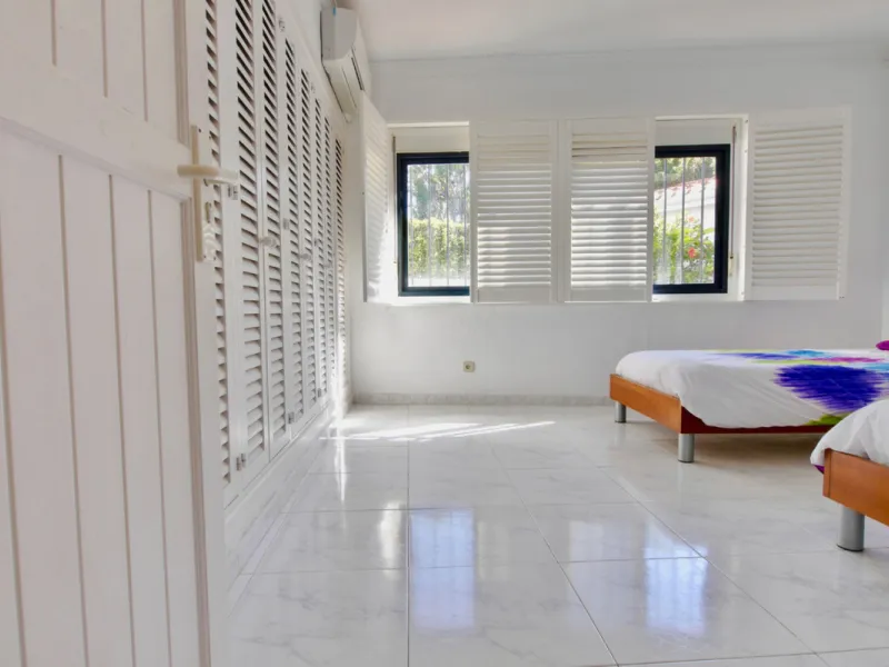 This is a very unique property right on the one of the best beaches in Marbella. This property is really unlike almost an other property in the Cabopino Port complex. The property offers the private and open upper terraces of a penthouse with a more socia