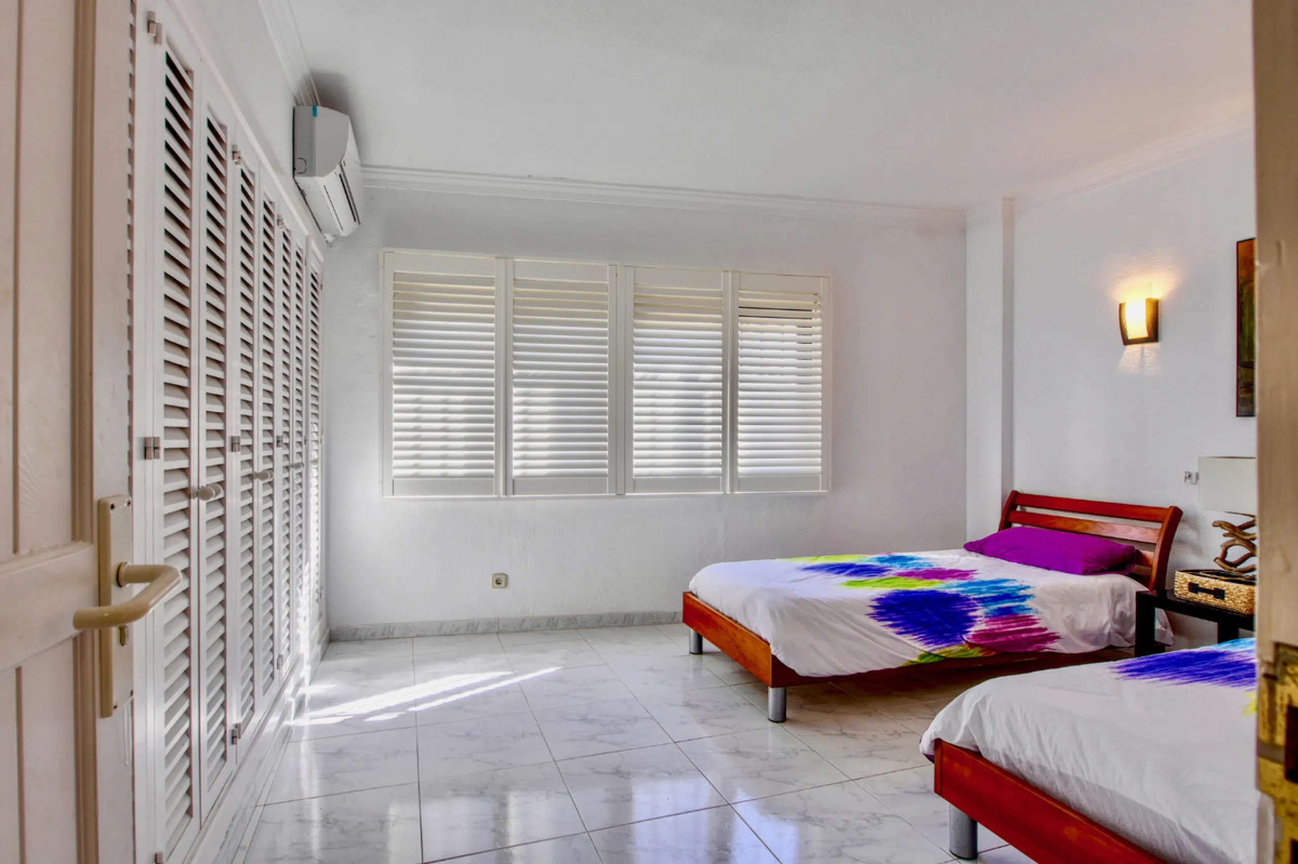 This is a very unique property right on the one of the best beaches in Marbella. This property is really unlike almost an other property in the Cabopino Port complex. The property offers the private and open upper terraces of a penthouse with a more socia