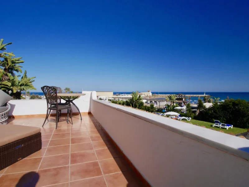 This is a very unique property right on the one of the best beaches in Marbella. This property is really unlike almost an other property in the Cabopino Port complex. The property offers the private and open upper terraces of a penthouse with a more socia