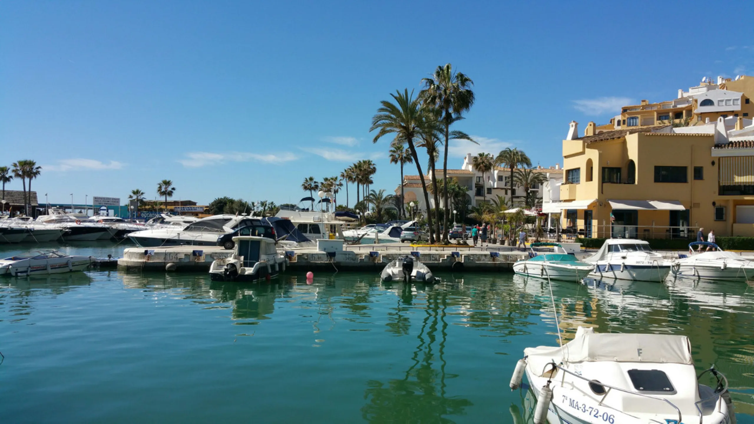 This is a very unique property right on the one of the best beaches in Marbella. This property is really unlike almost an other property in the Cabopino Port complex. The property offers the private and open upper terraces of a penthouse with a more socia