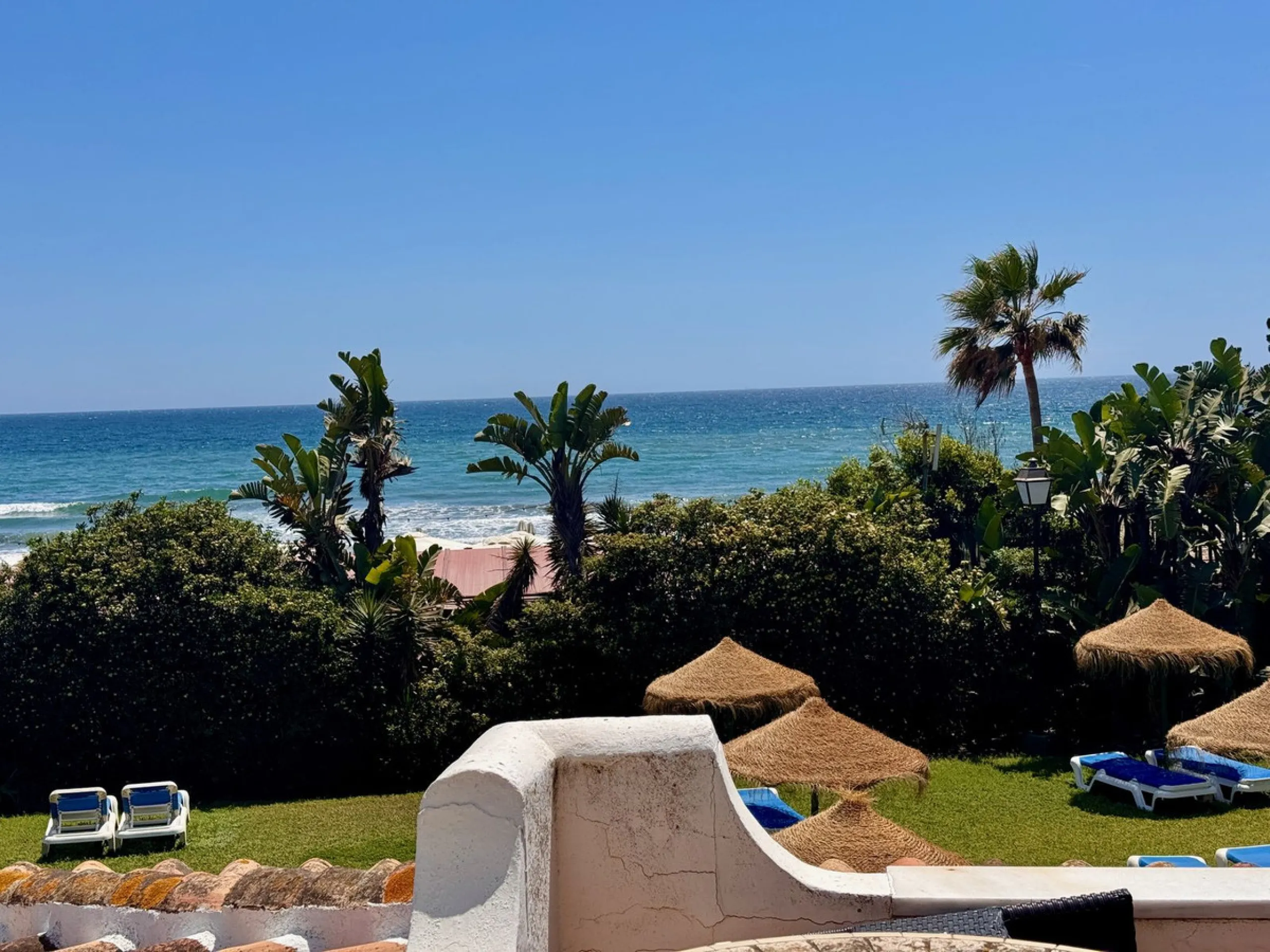 This is a very unique property right on the one of the best beaches in Marbella. This property is really unlike almost an other property in the Cabopino Port complex. The property offers the private and open upper terraces of a penthouse with a more socia