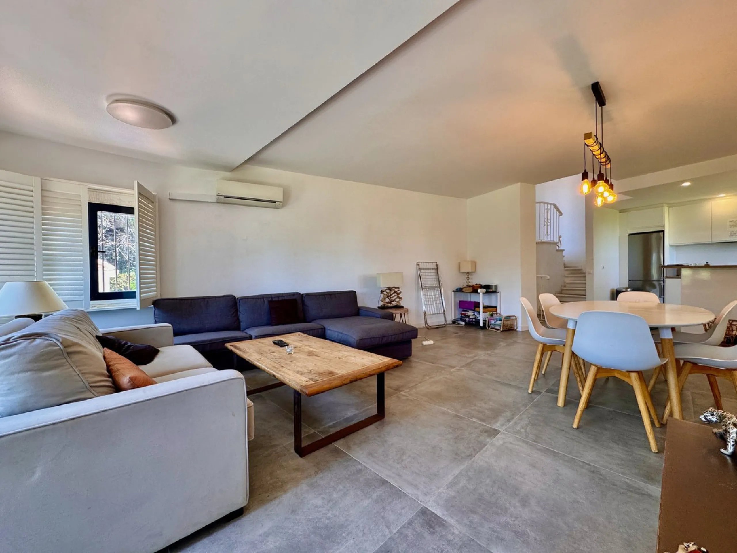 This is a very unique property right on the one of the best beaches in Marbella. This property is really unlike almost an other property in the Cabopino Port complex. The property offers the private and open upper terraces of a penthouse with a more socia