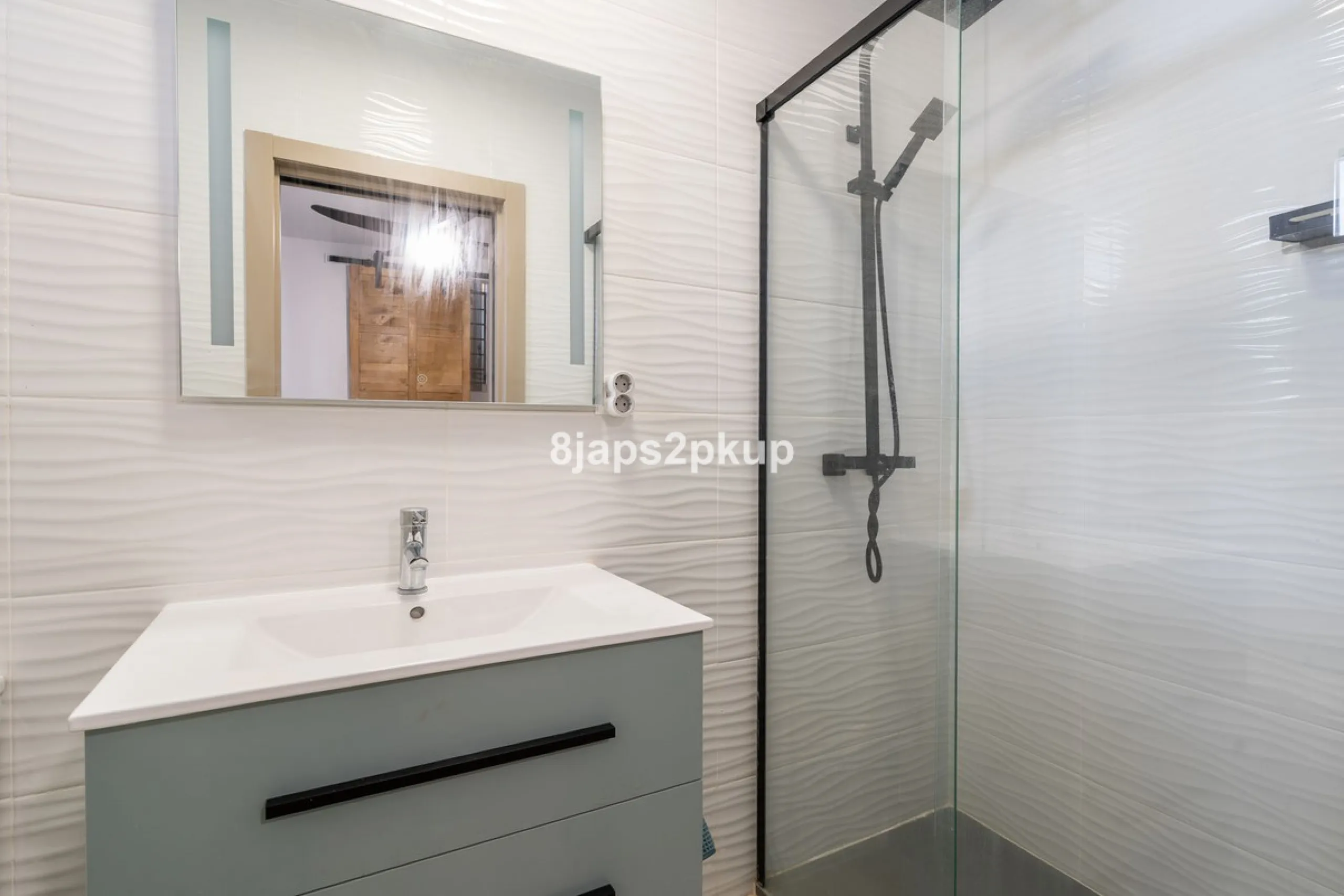 House - Townhouse в продаже в Estepona, Málaga. В доме 2 спален и 2 ванных комнат. Площадь дома 120 м²