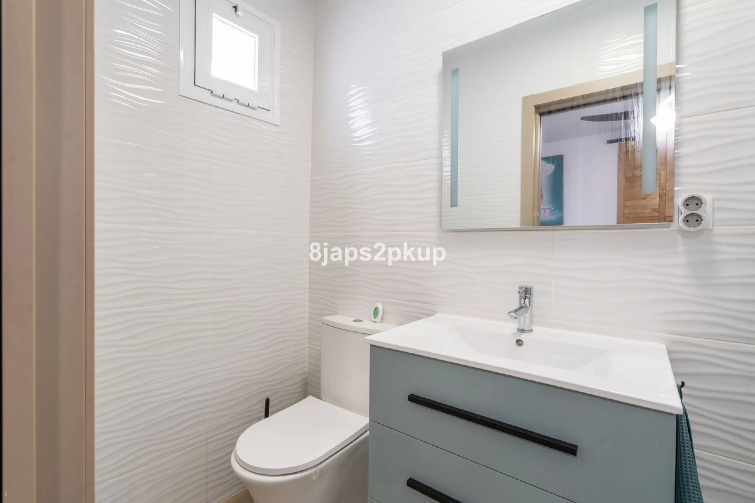 House - Townhouse в продаже в Estepona, Málaga. В доме 2 спален и 2 ванных комнат. Площадь дома 120 м²