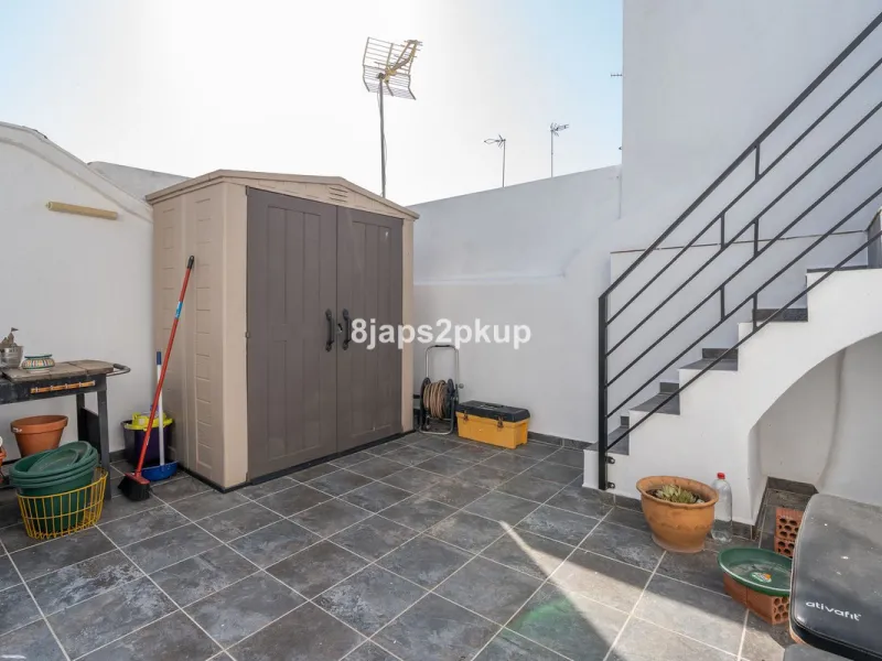 House - Townhouse в продаже в Estepona, Málaga. В доме 2 спален и 2 ванных комнат. Площадь дома 120 м²