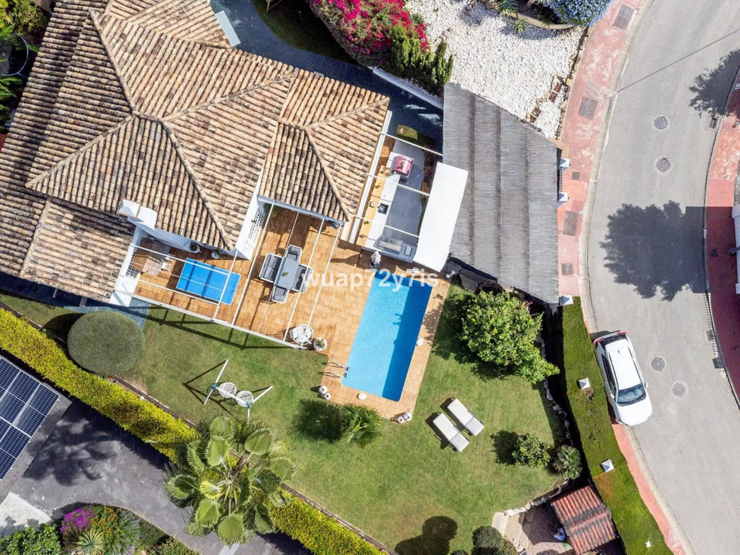 Exceptional 4-Bedroom Villa with Panoramic Sea & Mountain Views – Just Minutes from Puerto Banús