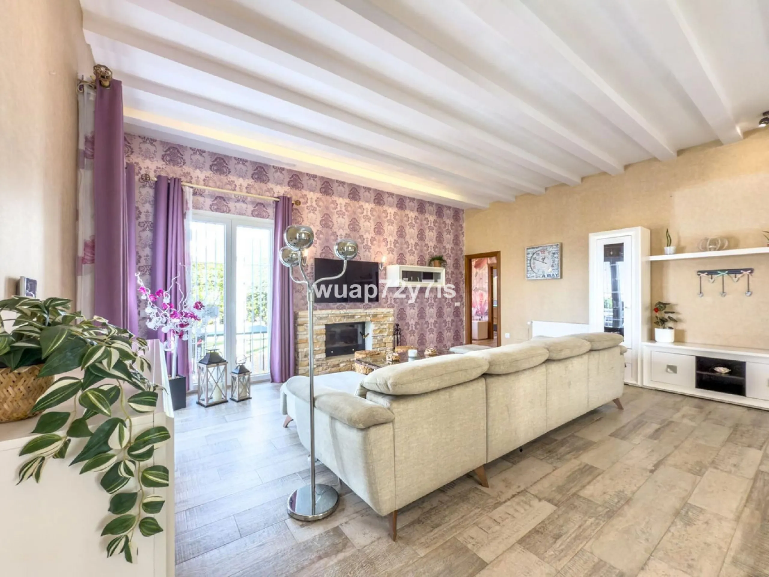 Exceptional 4-Bedroom Villa with Panoramic Sea & Mountain Views – Just Minutes from Puerto Banús