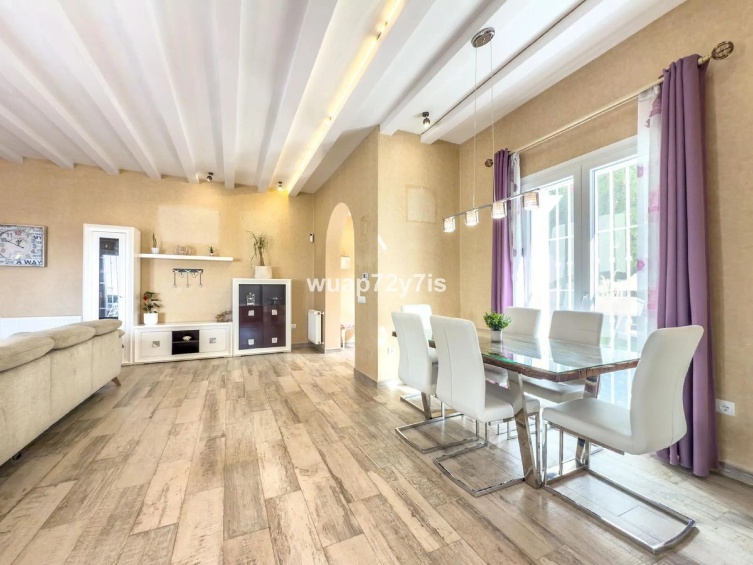 Exceptional 4-Bedroom Villa with Panoramic Sea & Mountain Views – Just Minutes from Puerto Banús