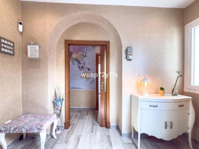 Exceptional 4-Bedroom Villa with Panoramic Sea & Mountain Views – Just Minutes from Puerto Banús
