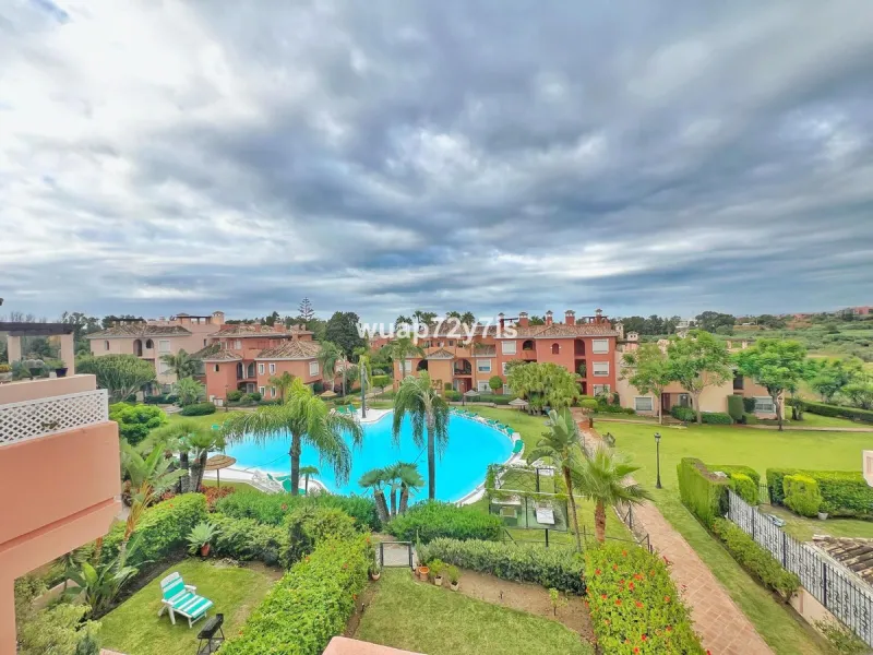 Park Beach – 2 Bed | 2 Bath | Roof Terrace | €549,000