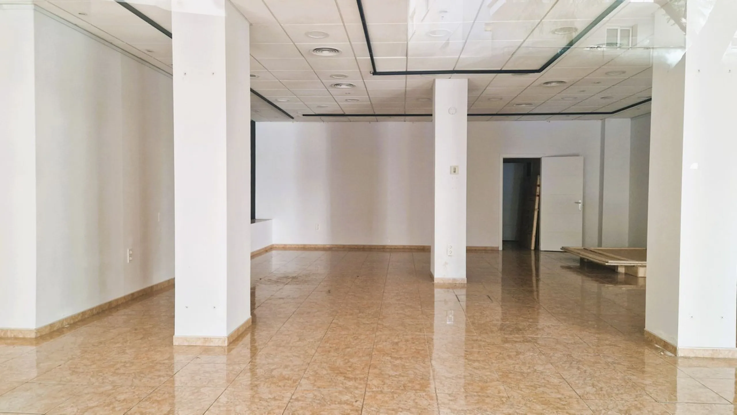 Commercial Premises for Sale and Rent – Prime Location in Marbella City Centre