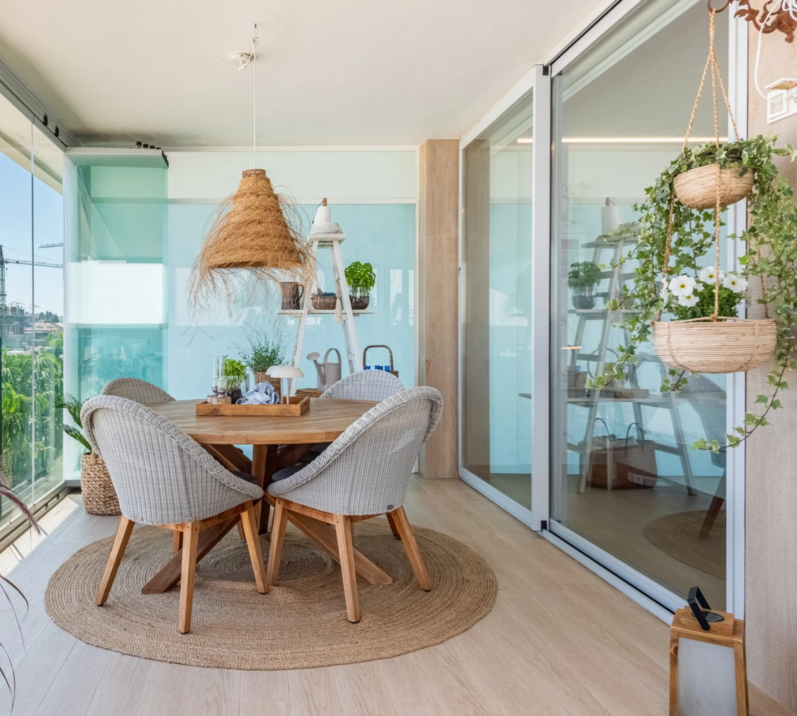 Welcome to this beautifully designed apartment, perfectly situated in a highly sought-after area.