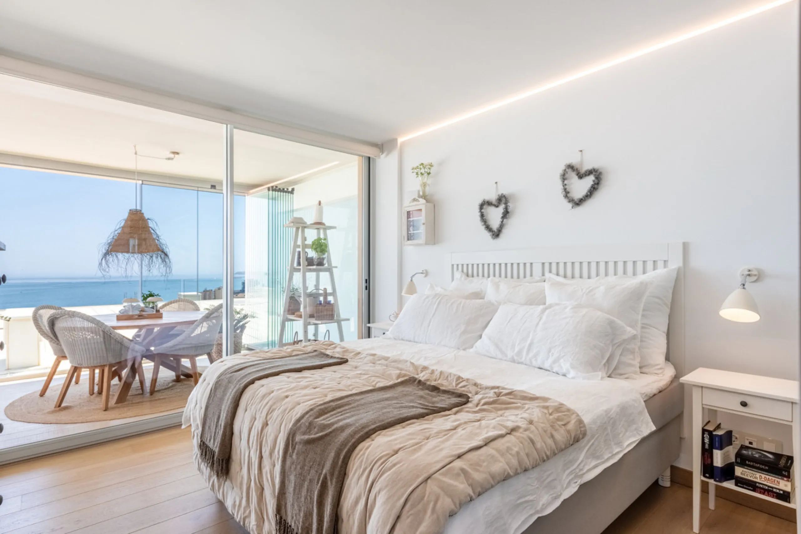 Welcome to this beautifully designed apartment, perfectly situated in a highly sought-after area.