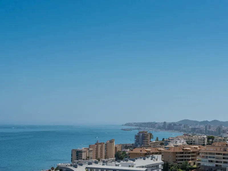 Welcome to this beautifully designed apartment, perfectly situated in a highly sought-after area.