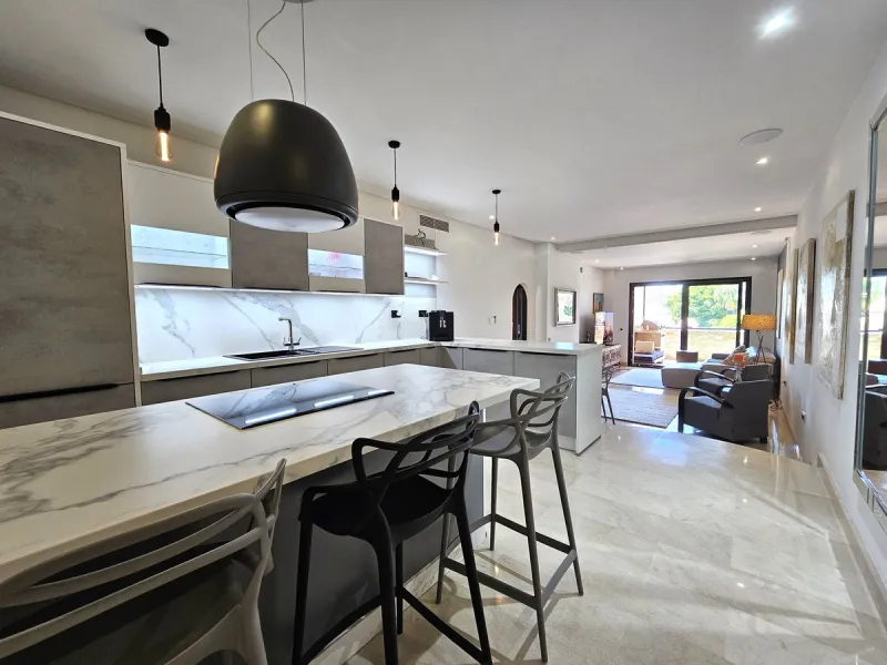 Luxury 3-Bed Apartment with Spacious Terrace in a Prime Beachside Location in Puerto Banús