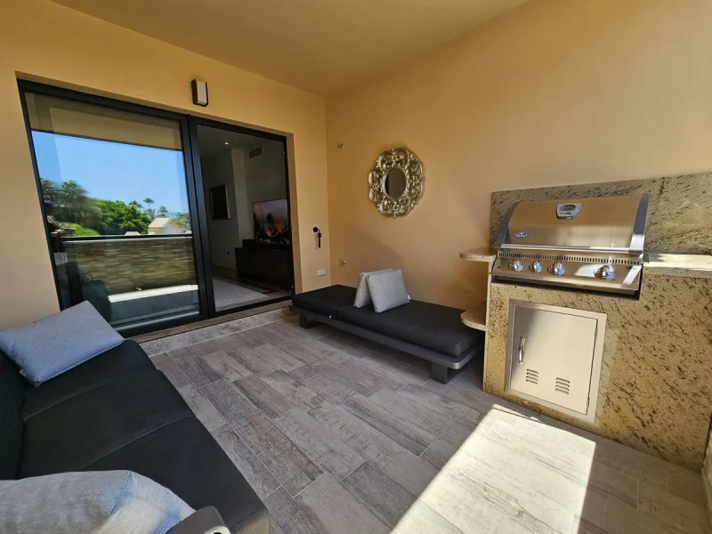 Luxury 3-Bed Apartment with Spacious Terrace in a Prime Beachside Location in Puerto Banús