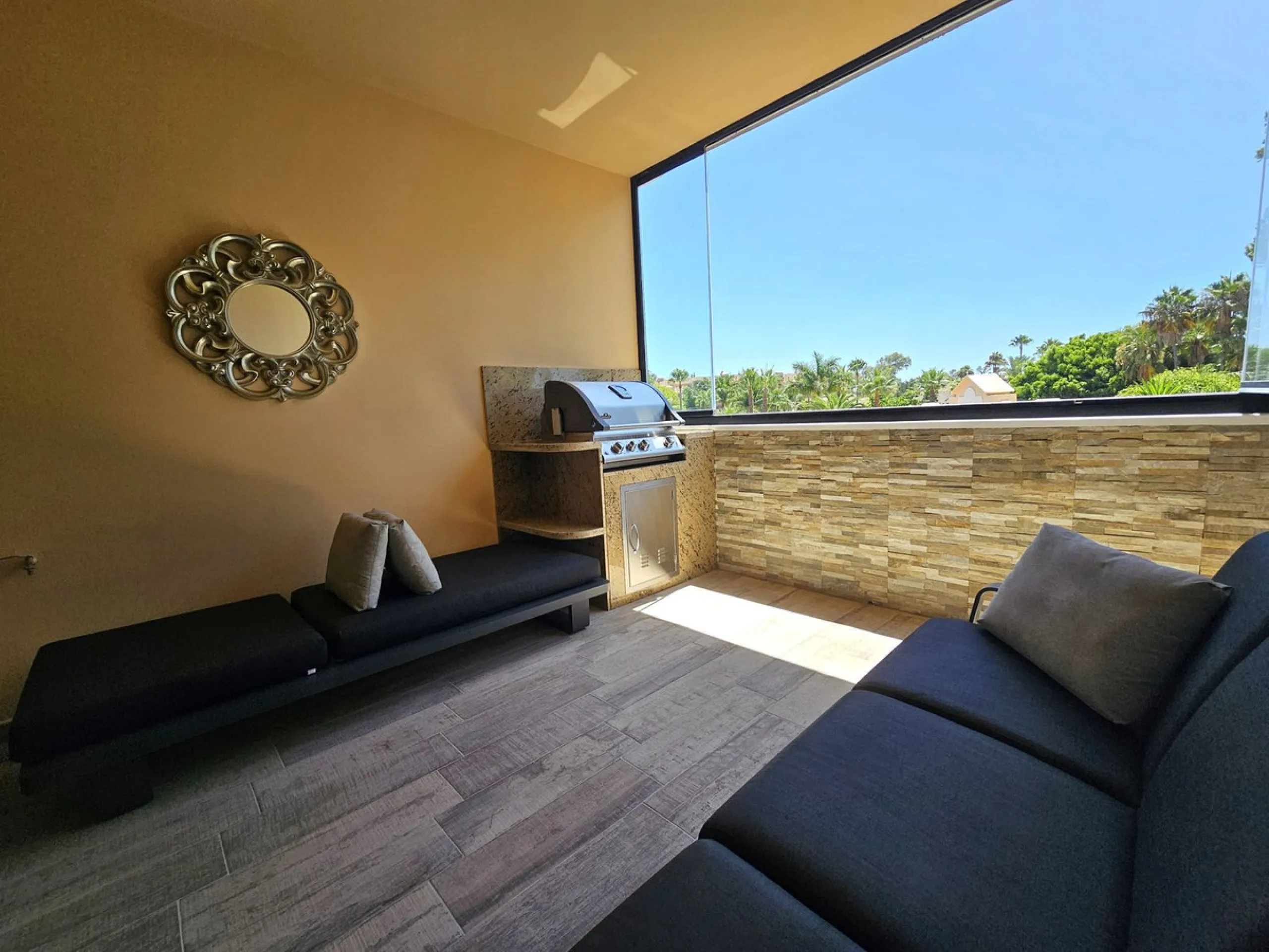 Luxury 3-Bed Apartment with Spacious Terrace in a Prime Beachside Location in Puerto Banús