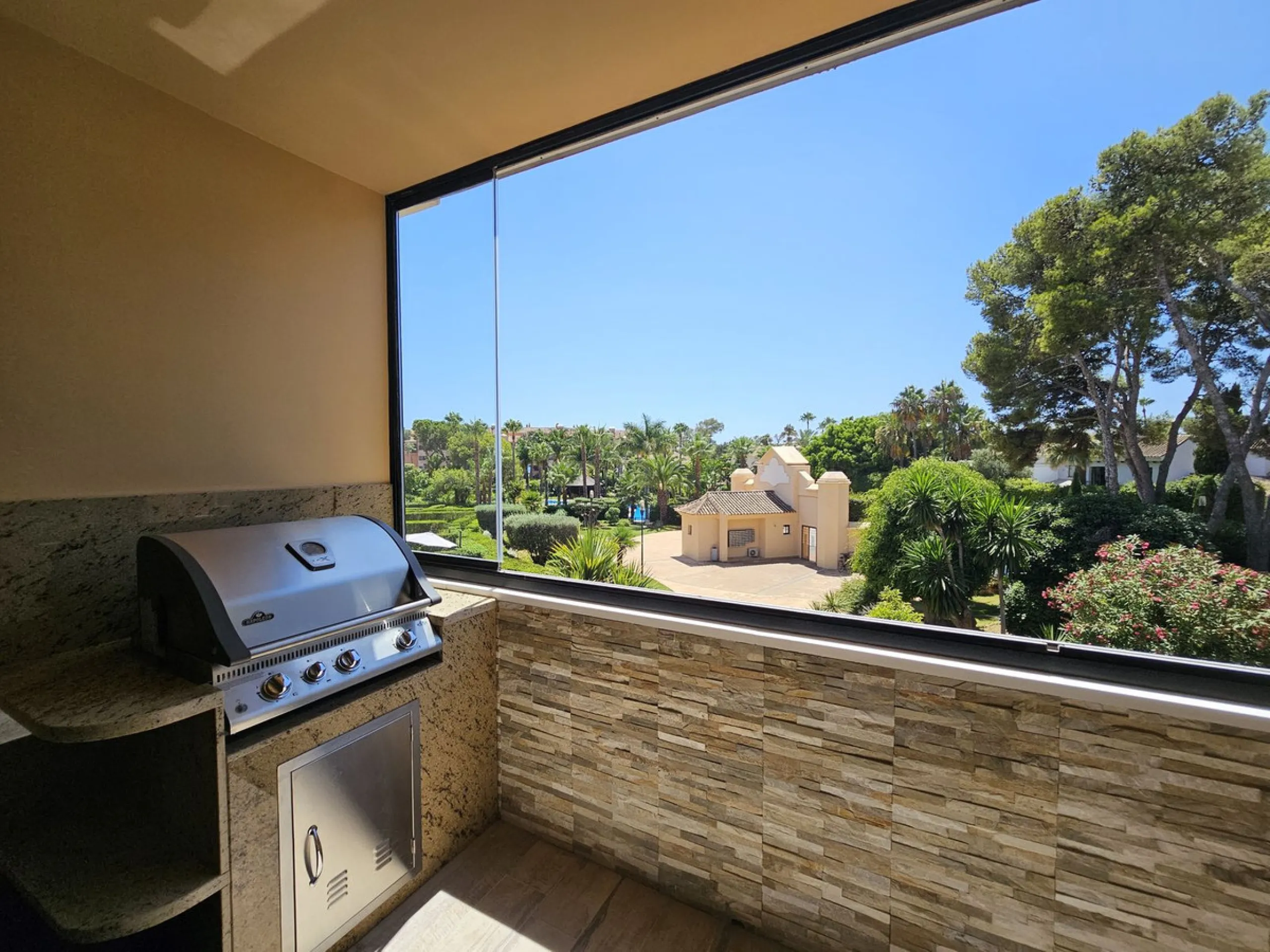 Luxury 3-Bed Apartment with Spacious Terrace in a Prime Beachside Location in Puerto Banús