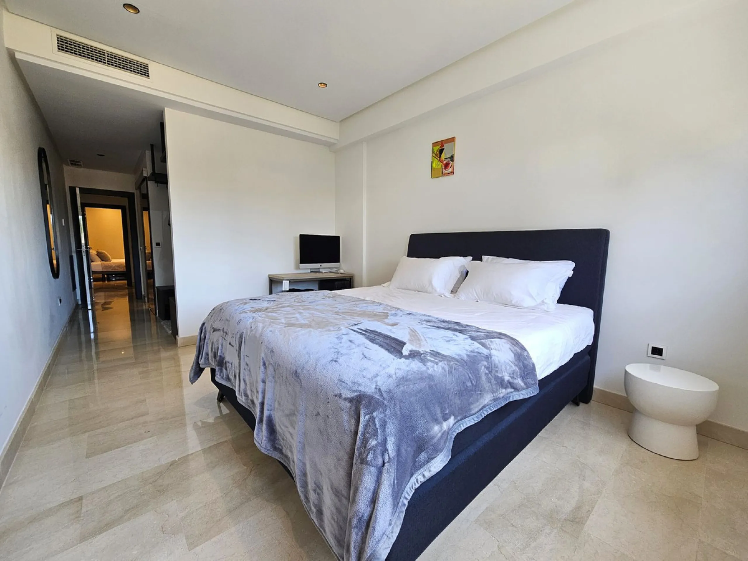 Luxury 3-Bed Apartment with Spacious Terrace in a Prime Beachside Location in Puerto Banús