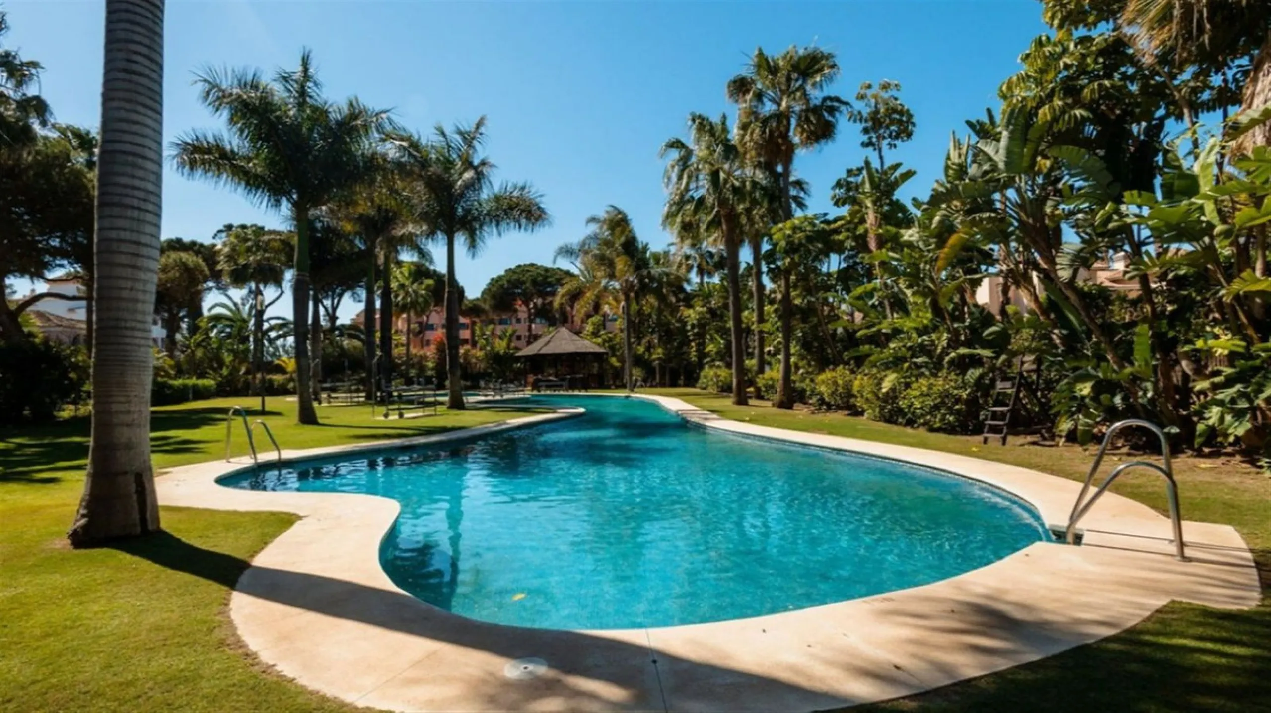 Luxury 3-Bed Apartment with Spacious Terrace in a Prime Beachside Location in Puerto Banús