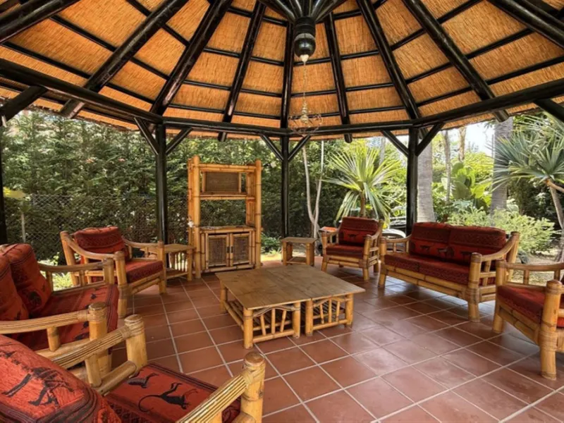 Luxury 3-Bed Apartment with Spacious Terrace in a Prime Beachside Location in Puerto Banús