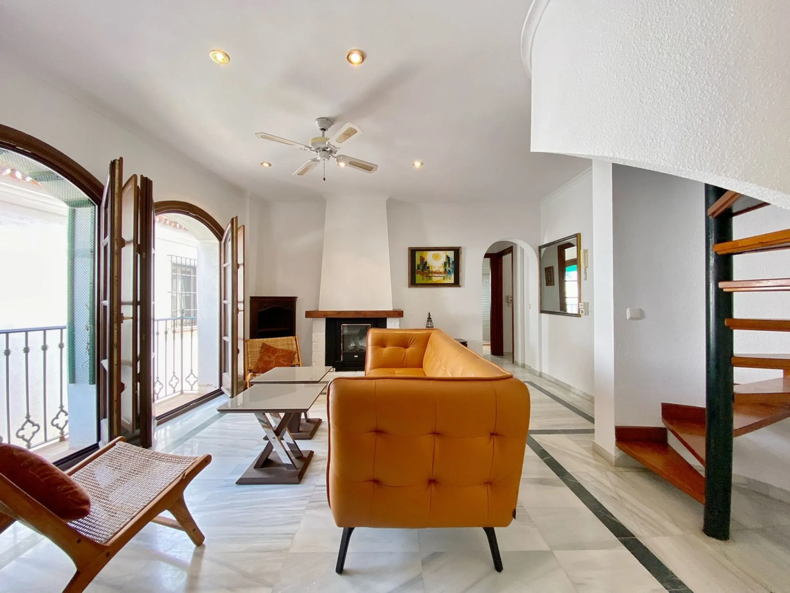 Apartment - Penthouse в продаже в Marbella, Málaga. В доме 3 спален и 2 ванных комнат. Площадь дома 91 м²
