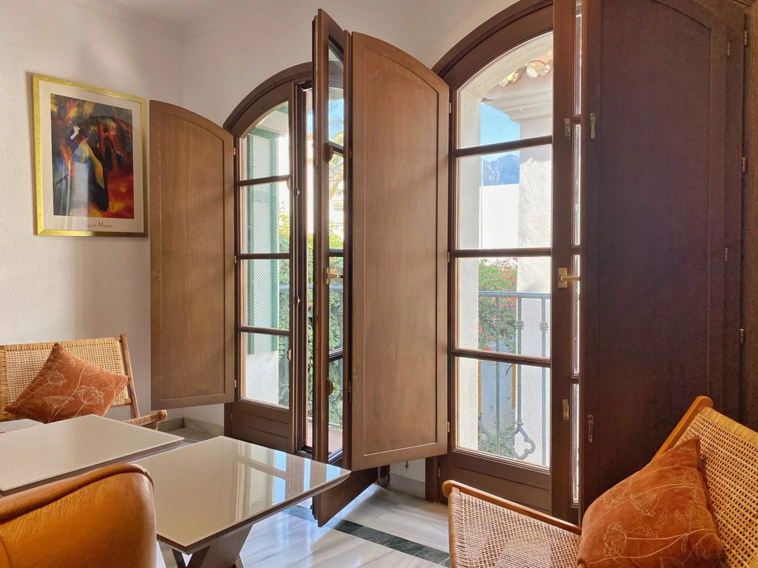 Apartment - Penthouse в продаже в Marbella, Málaga. В доме 3 спален и 2 ванных комнат. Площадь дома 91 м²