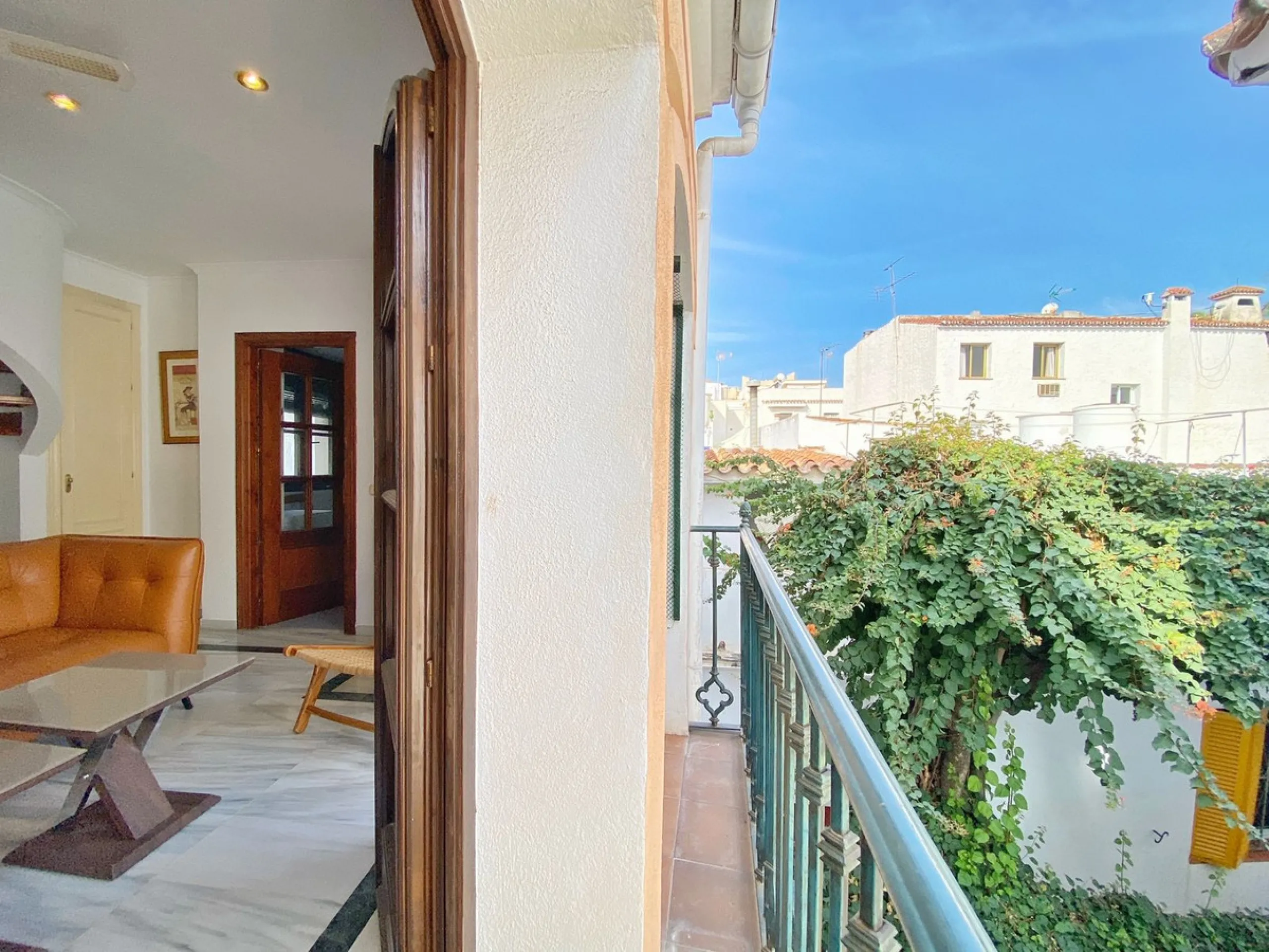 Apartment - Penthouse в продаже в Marbella, Málaga. В доме 3 спален и 2 ванных комнат. Площадь дома 91 м²