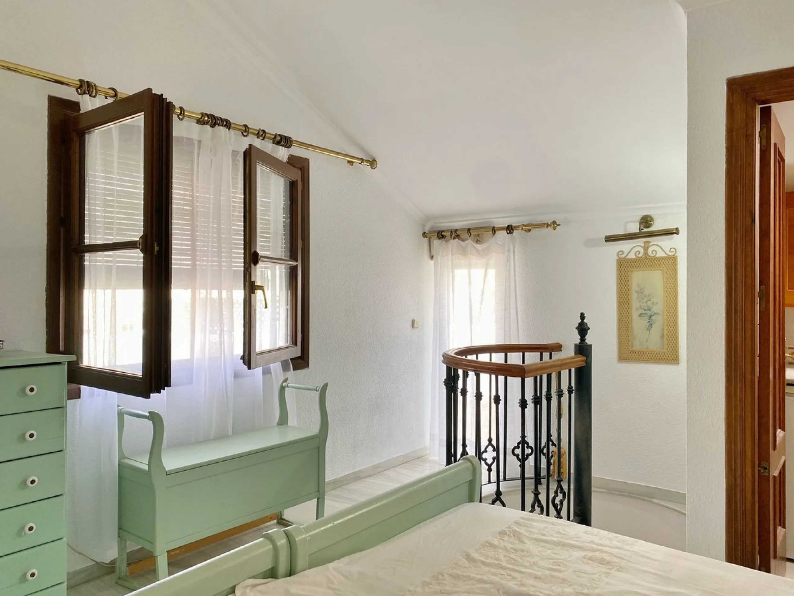 Apartment - Penthouse в продаже в Marbella, Málaga. В доме 3 спален и 2 ванных комнат. Площадь дома 91 м²