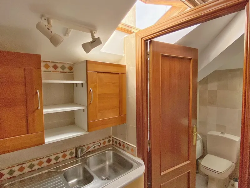 Apartment - Penthouse в продаже в Marbella, Málaga. В доме 3 спален и 2 ванных комнат. Площадь дома 91 м²