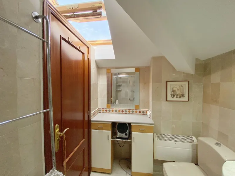 Apartment - Penthouse в продаже в Marbella, Málaga. В доме 3 спален и 2 ванных комнат. Площадь дома 91 м²