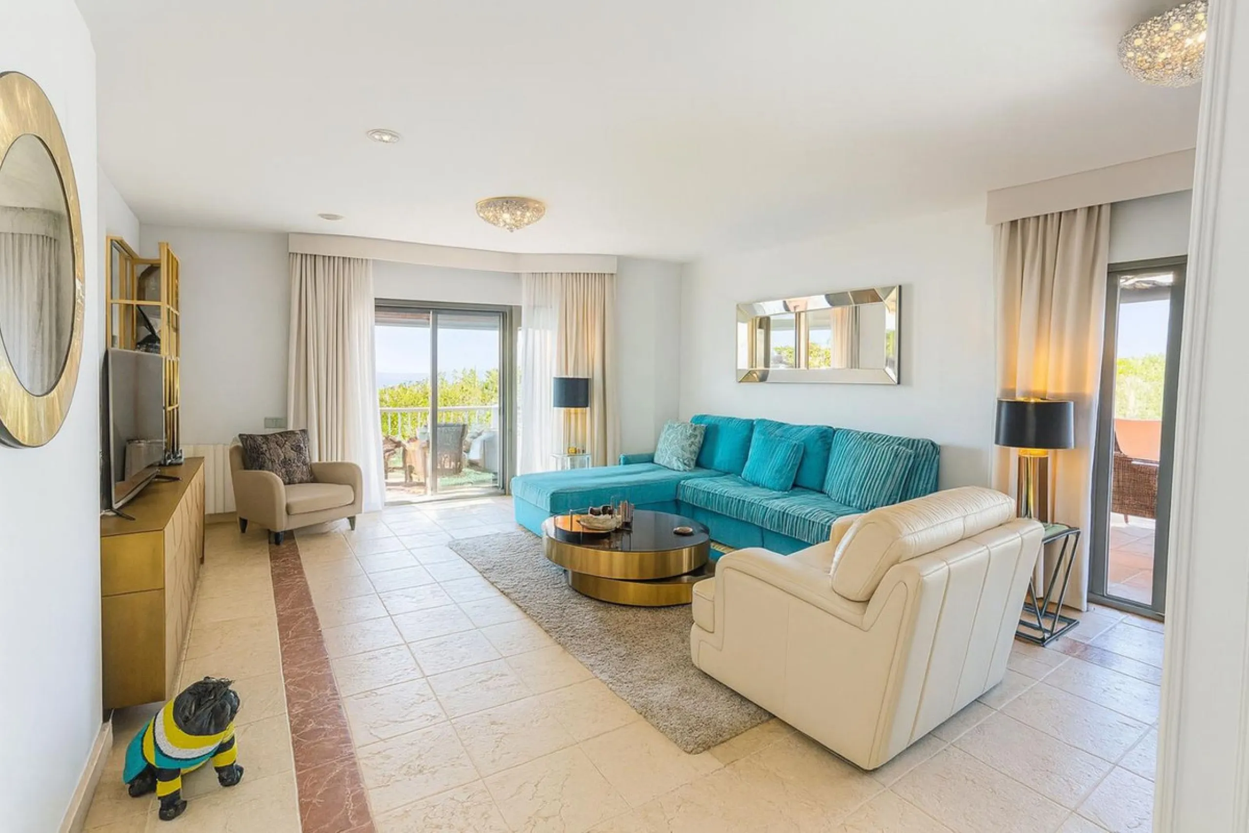 Luxury penthouse in Flamingos Resort with stunning sea and golf views, featuring an unobstructed front view thanks to its prime position within the complex.