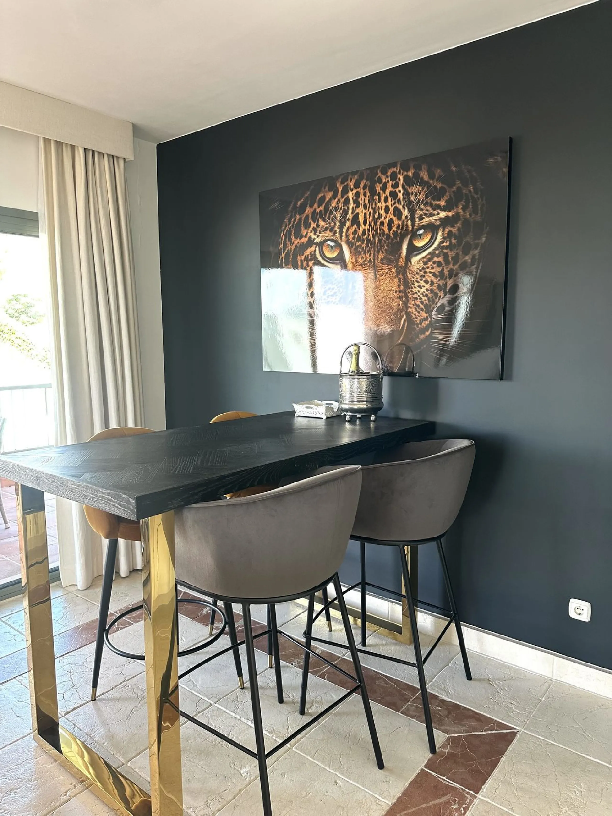 Luxury penthouse in Flamingos Resort with stunning sea and golf views, featuring an unobstructed front view thanks to its prime position within the complex.