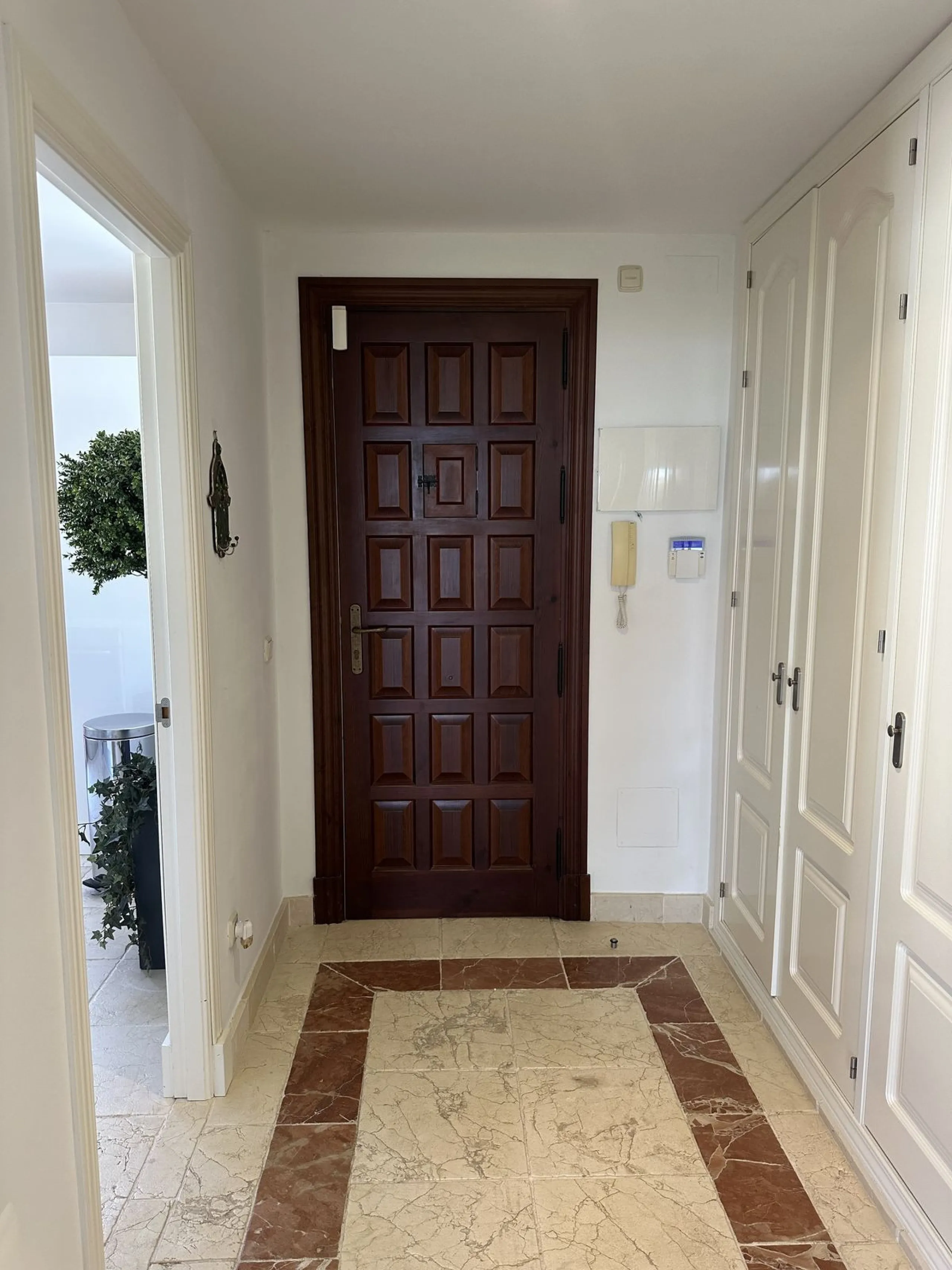 Luxury penthouse in Flamingos Resort with stunning sea and golf views, featuring an unobstructed front view thanks to its prime position within the complex.