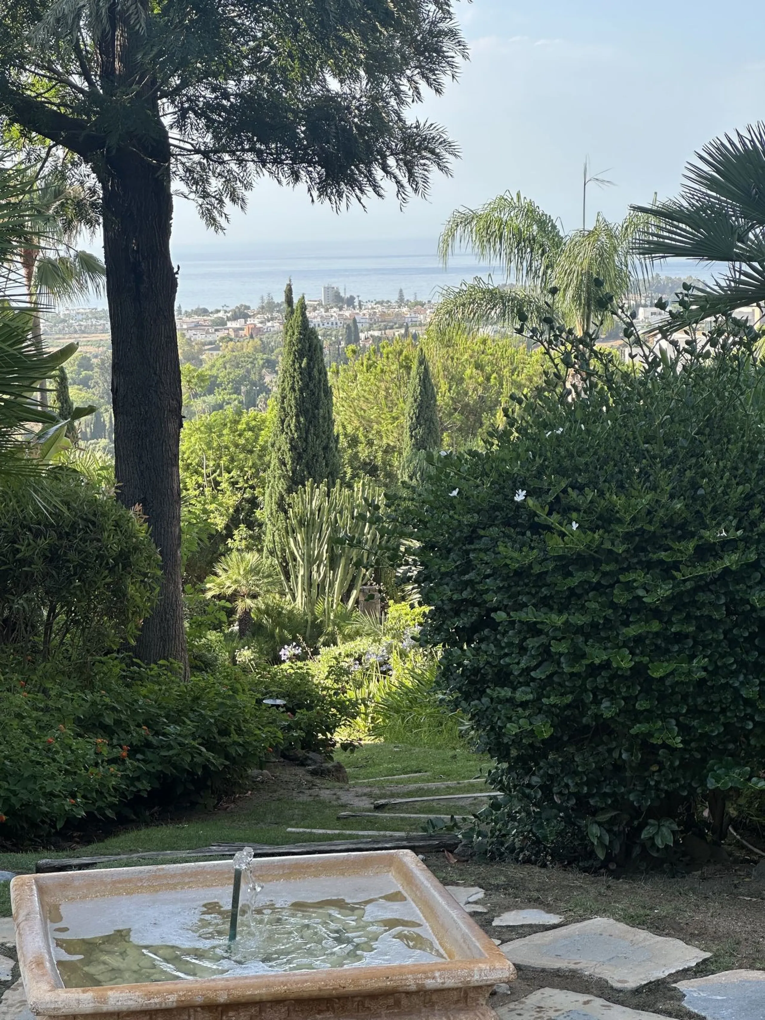 Luxury penthouse in Flamingos Resort with stunning sea and golf views, featuring an unobstructed front view thanks to its prime position within the complex.