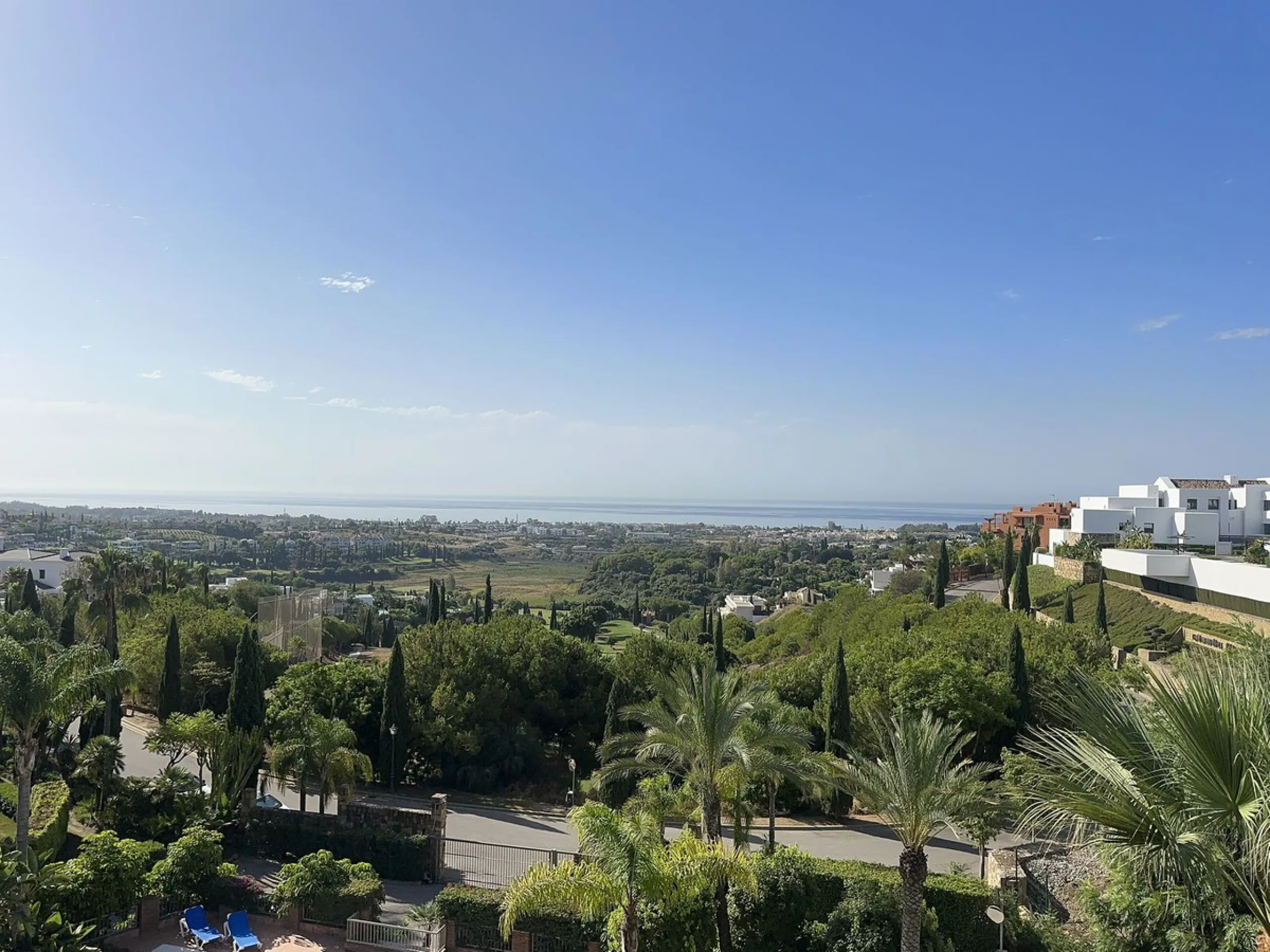 Luxury penthouse in Flamingos Resort with stunning sea and golf views, featuring an unobstructed front view thanks to its prime position within the complex.