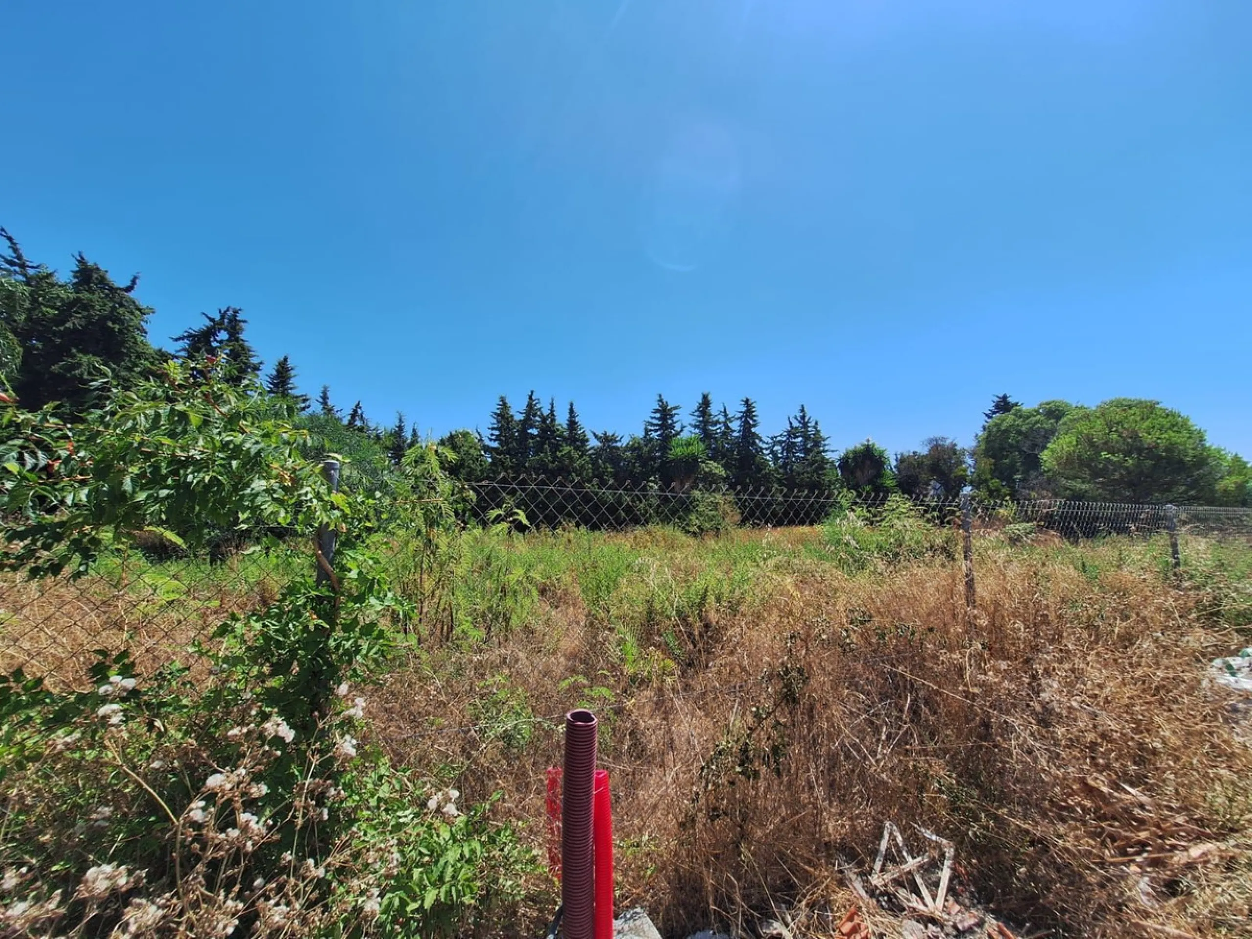 Plot - Residential Plot в продаже в Estepona, Málaga. Площадь участка 2595 м²