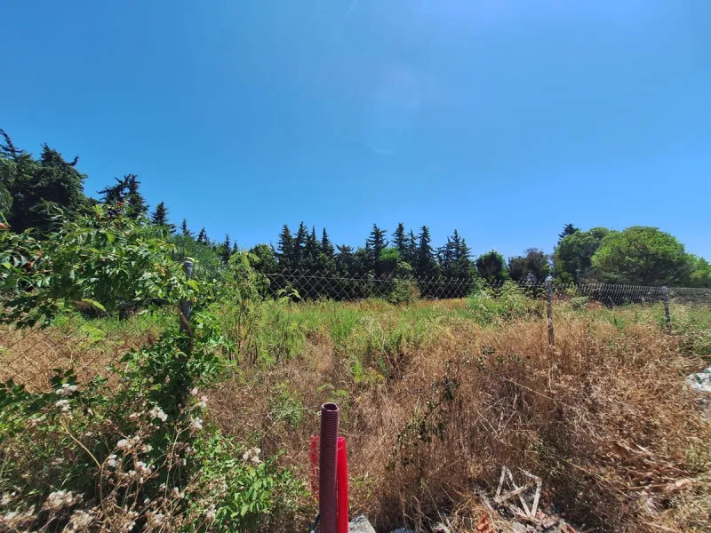 Plot - Residential Plot в продаже в Estepona, Málaga. Площадь участка 2595 м²