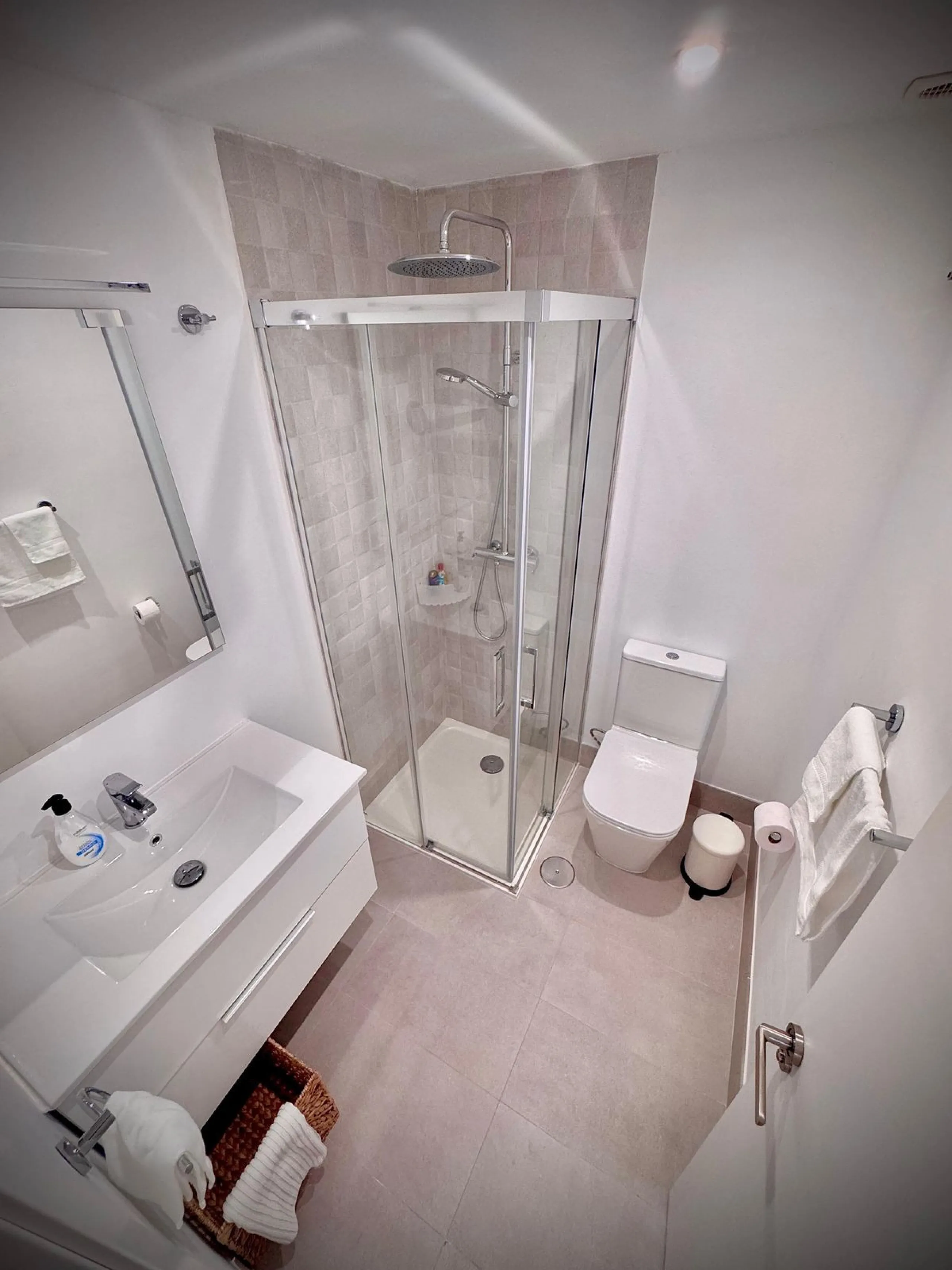Charming Apartment with Direct Sea Access – Calahonda (Mijas)