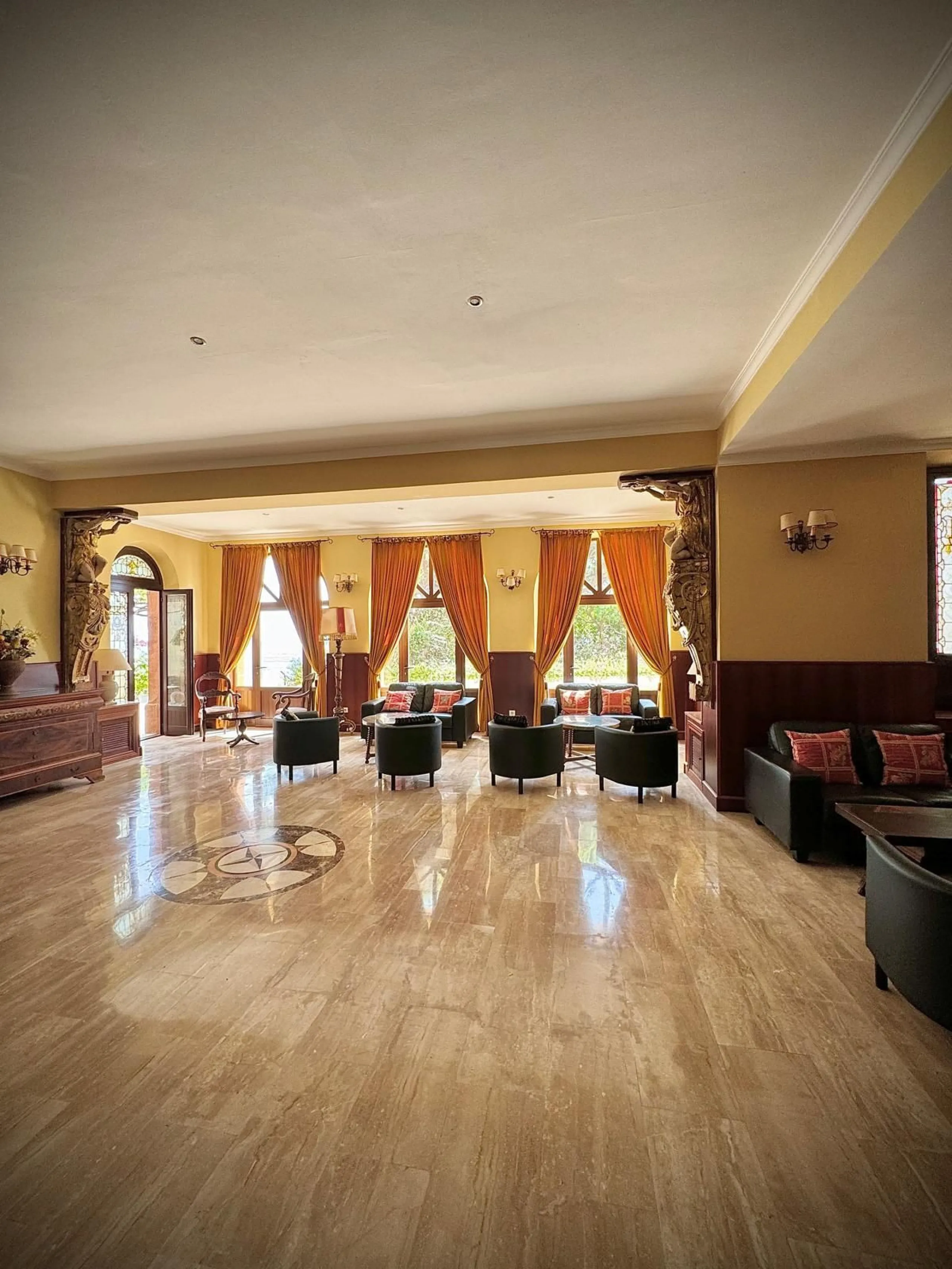Charming Apartment with Direct Sea Access – Calahonda (Mijas)