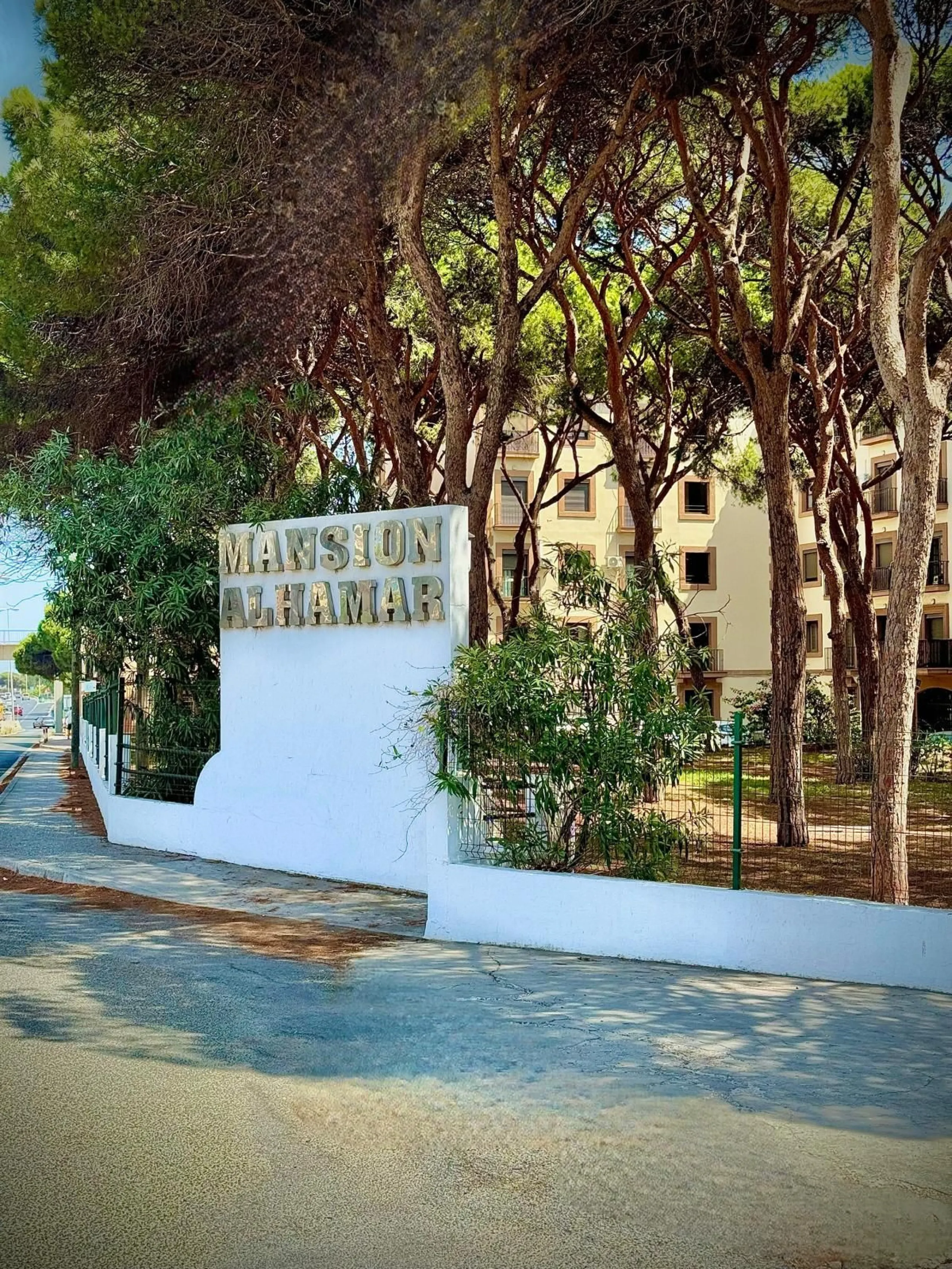 Charming Apartment with Direct Sea Access – Calahonda (Mijas)