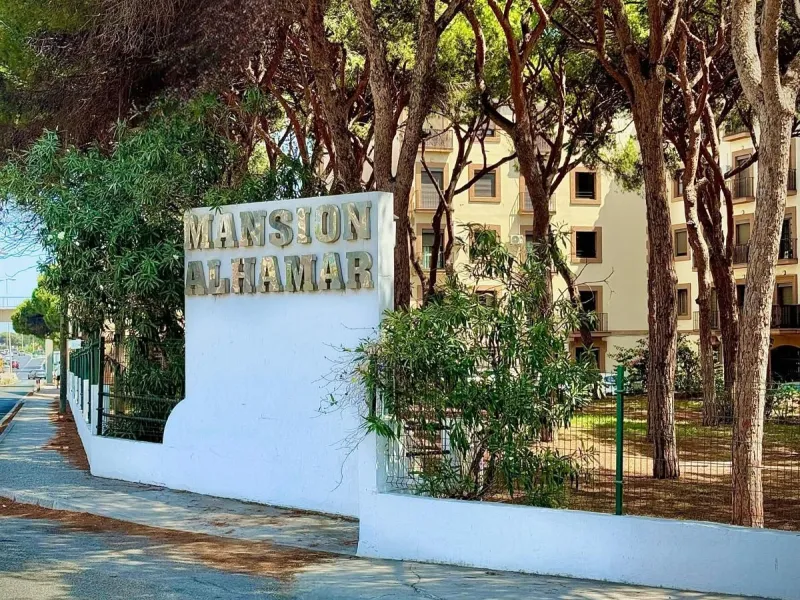 Charming Apartment with Direct Sea Access – Calahonda (Mijas)