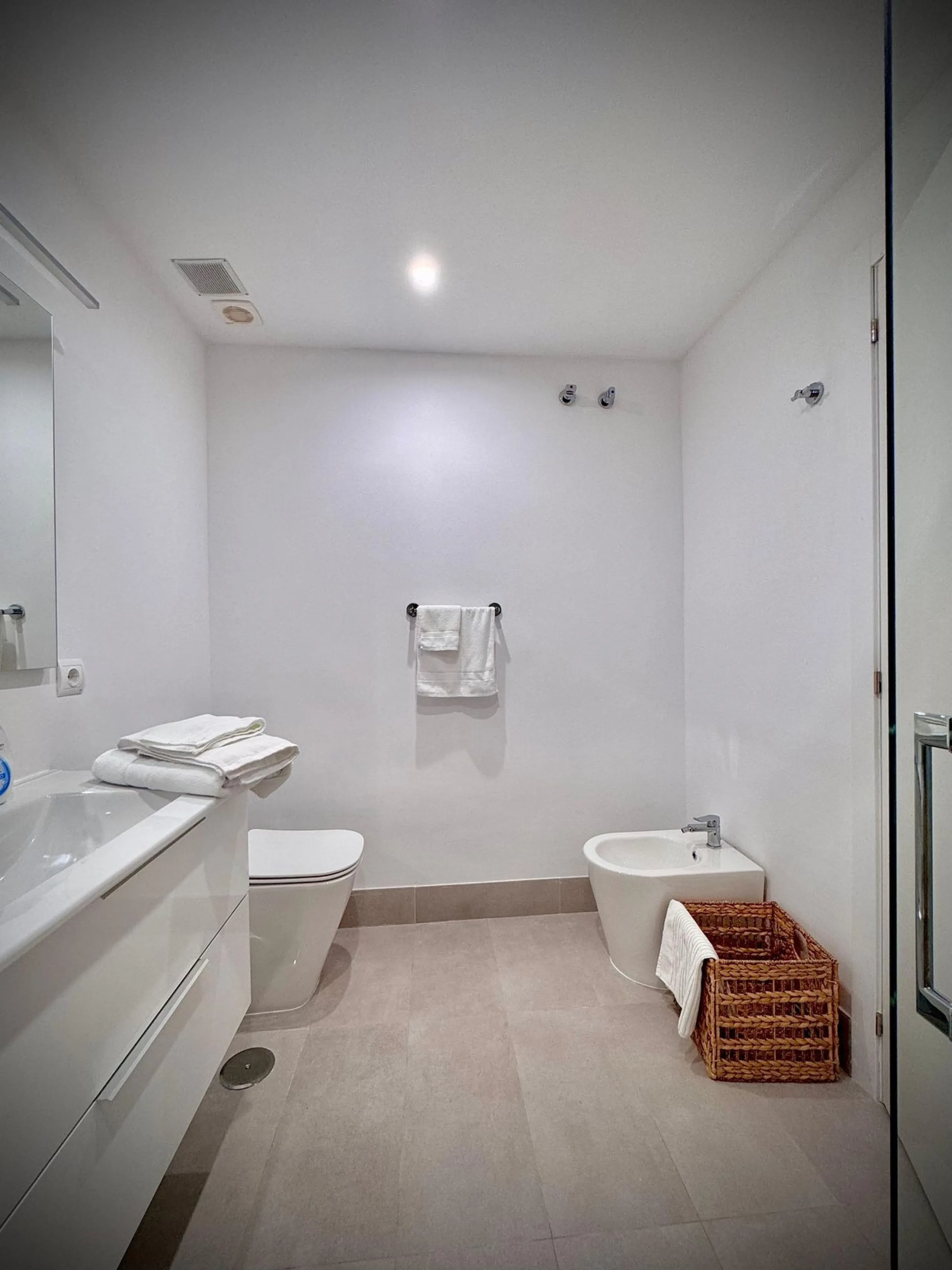 Charming Apartment with Direct Sea Access – Calahonda (Mijas)