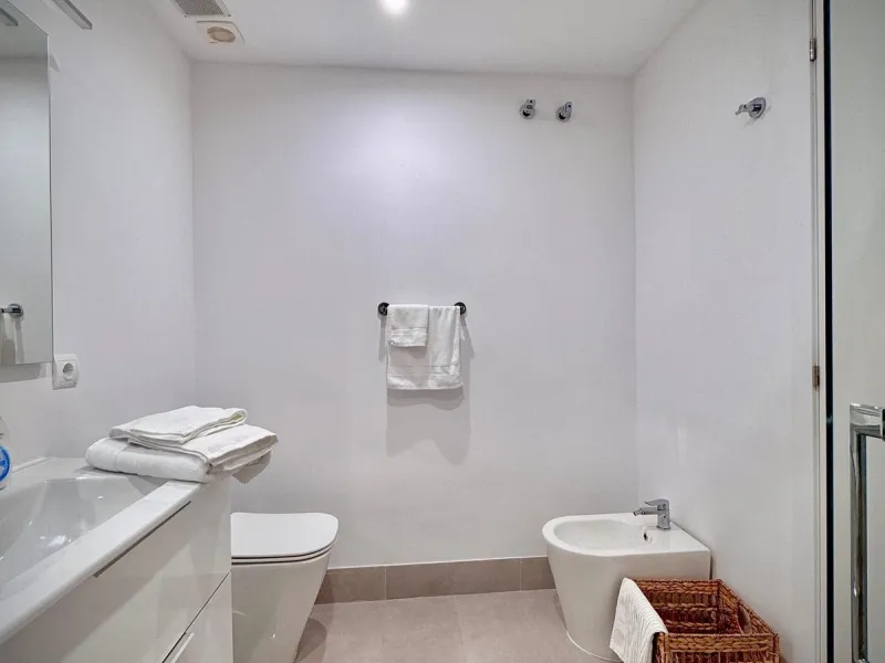 Charming Apartment with Direct Sea Access – Calahonda (Mijas)