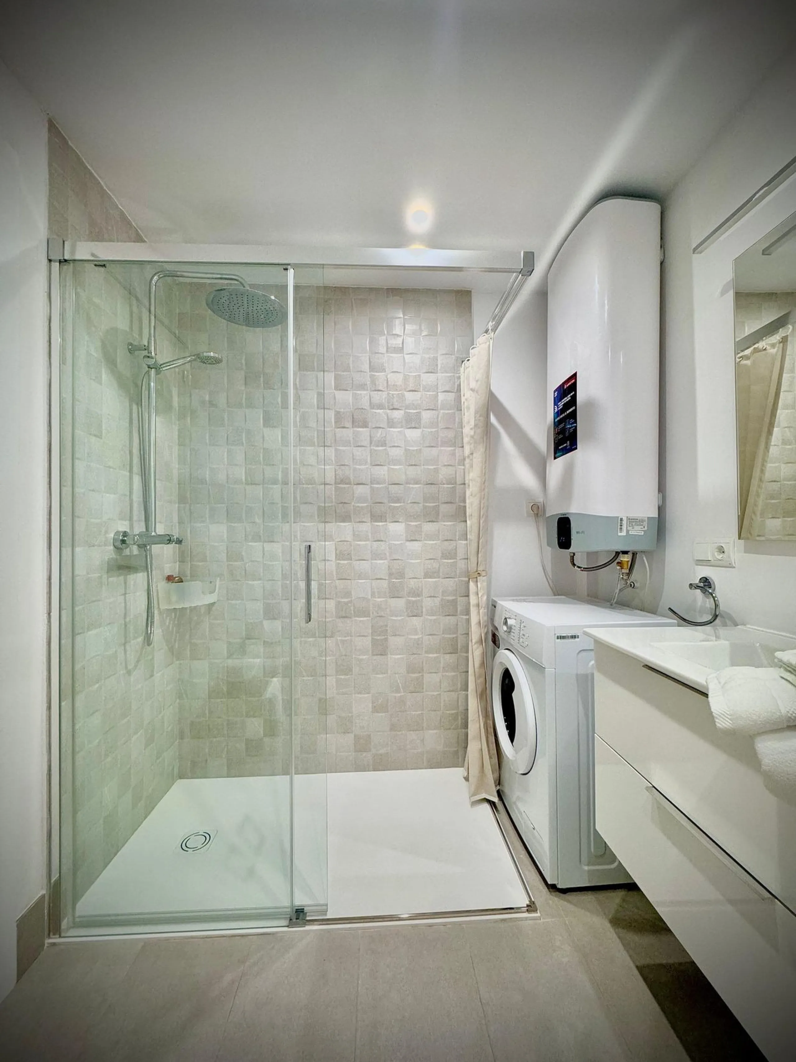 Charming Apartment with Direct Sea Access – Calahonda (Mijas)