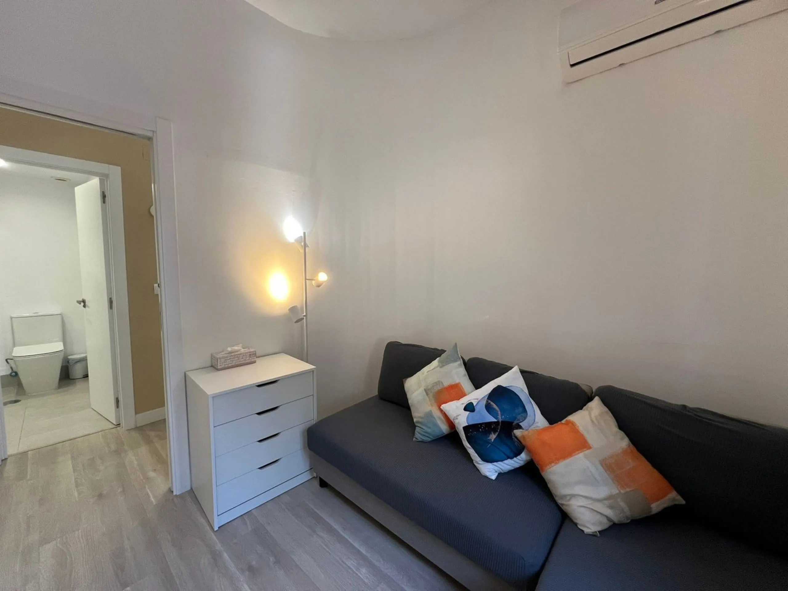 Charming Apartment with Direct Sea Access – Calahonda (Mijas)