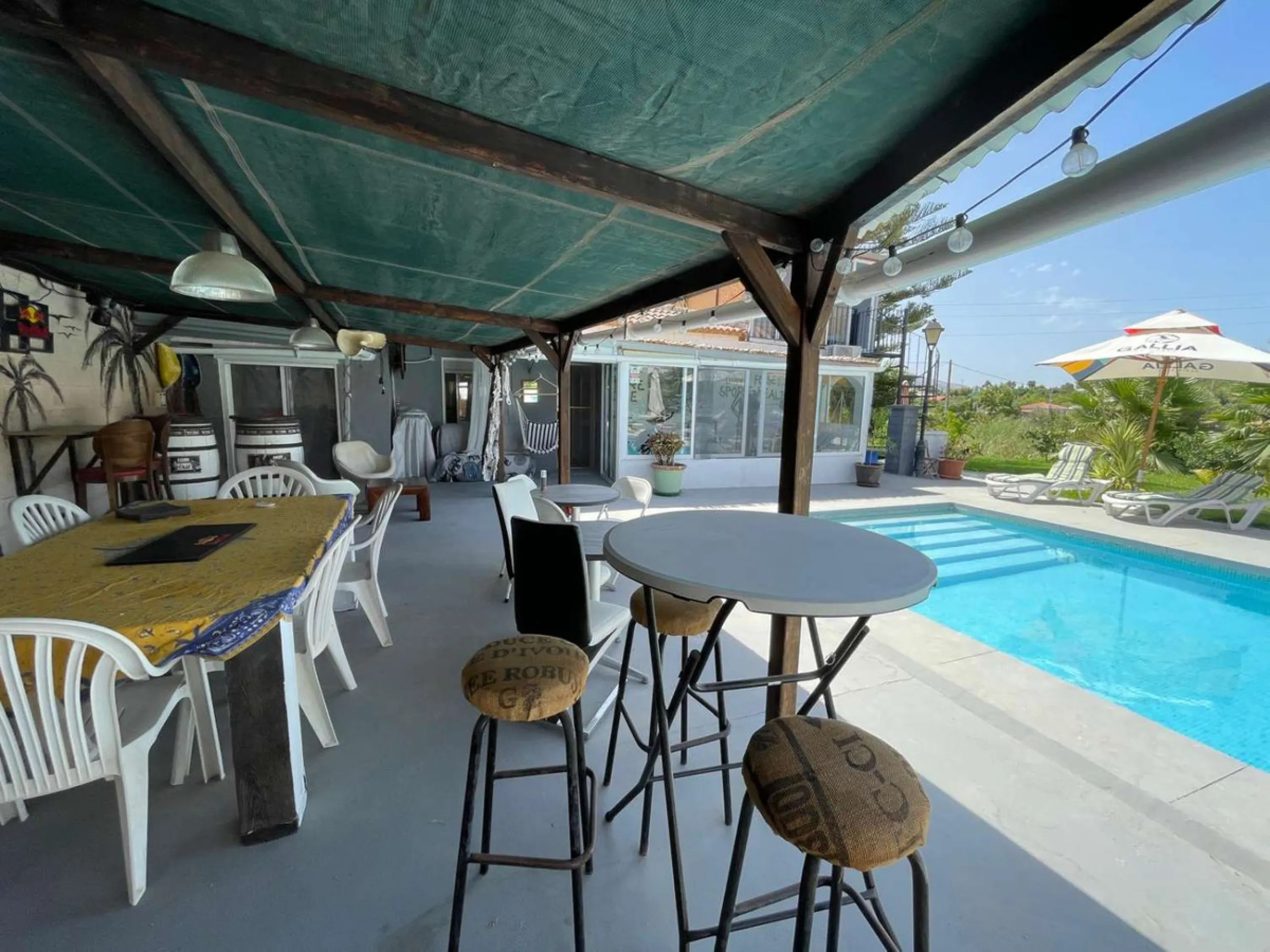 House - Detached Villa в продаже в Alhaurín el Grande, Málaga. В доме 5 спален и 4 ванных комнат. Площадь дома 300 м². Площадь участка 1100 м²